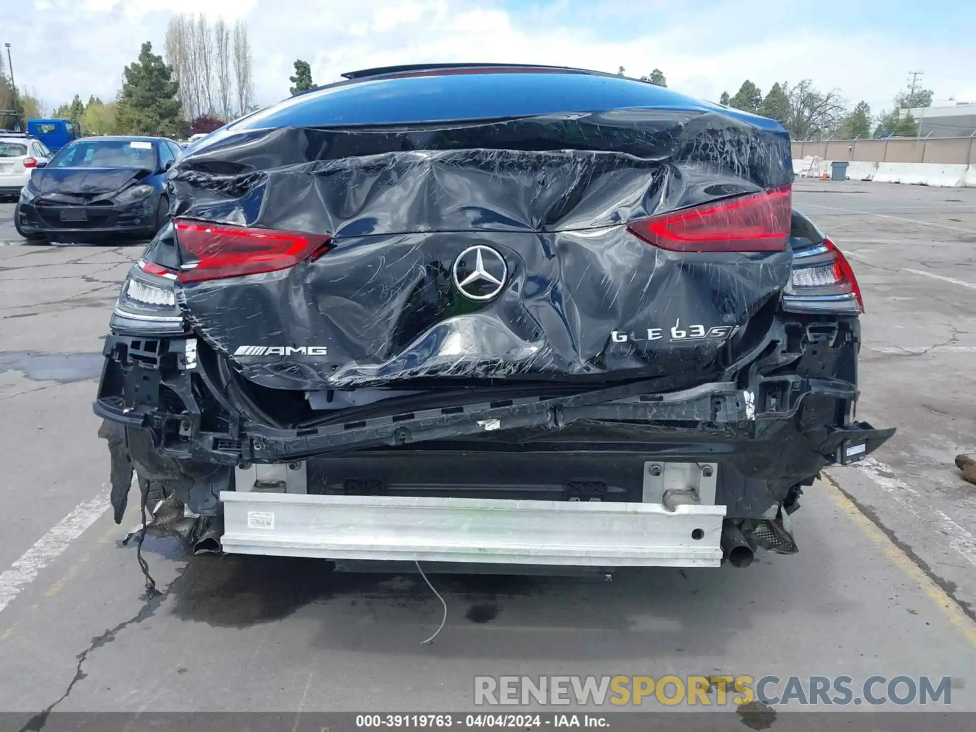 16 Photograph of a damaged car 4JGFD8KBXMA460984 MERCEDES-BENZ AMG GLE 63 COUPE 2021