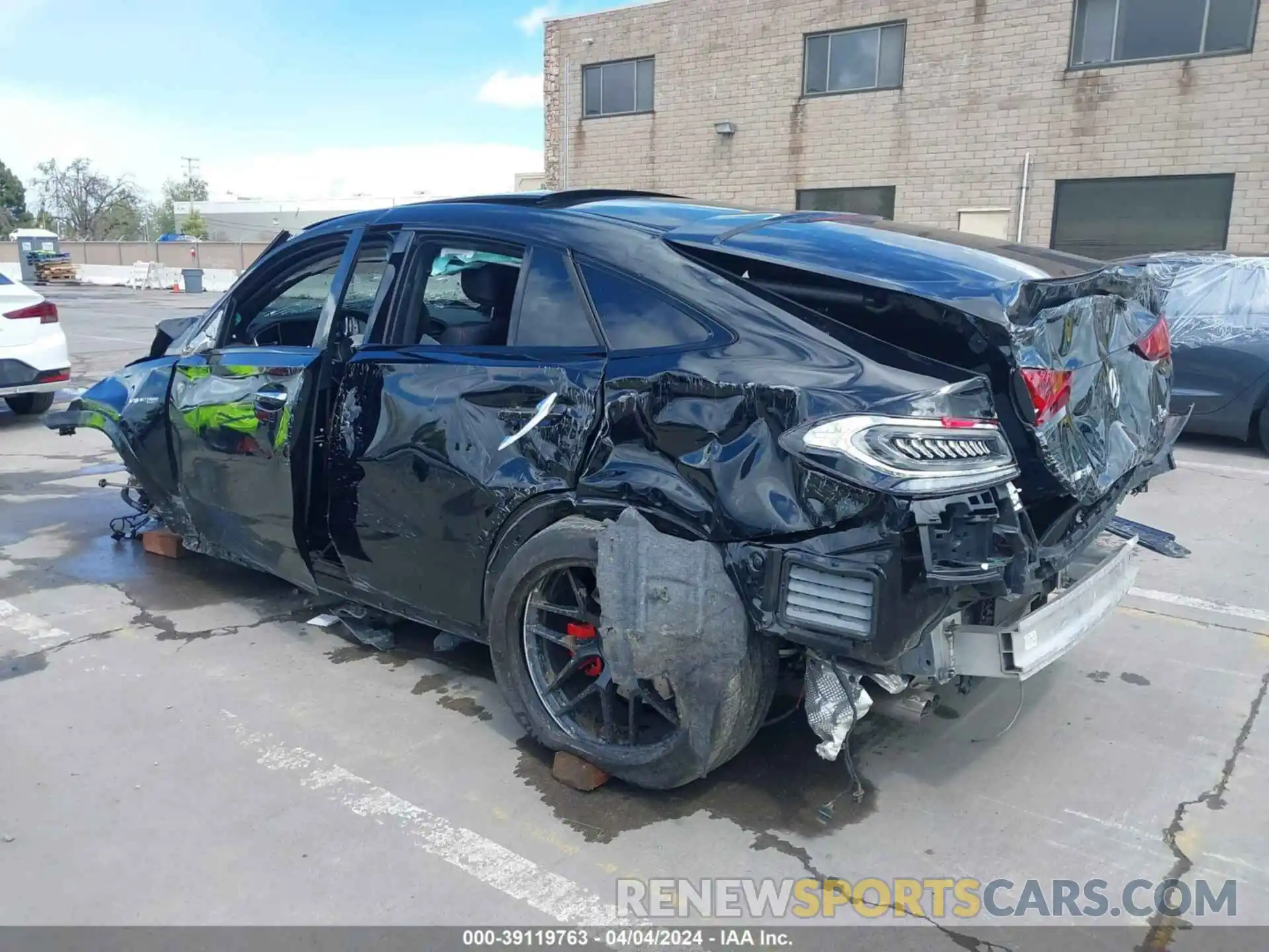 3 Photograph of a damaged car 4JGFD8KBXMA460984 MERCEDES-BENZ AMG GLE 63 COUPE 2021