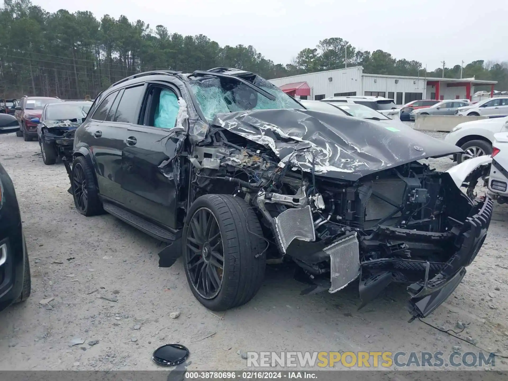 1 Фотография поврежденного автомобиля 4JGFF8KE0MA565831 MERCEDES-BENZ AMG GLS 63 2021