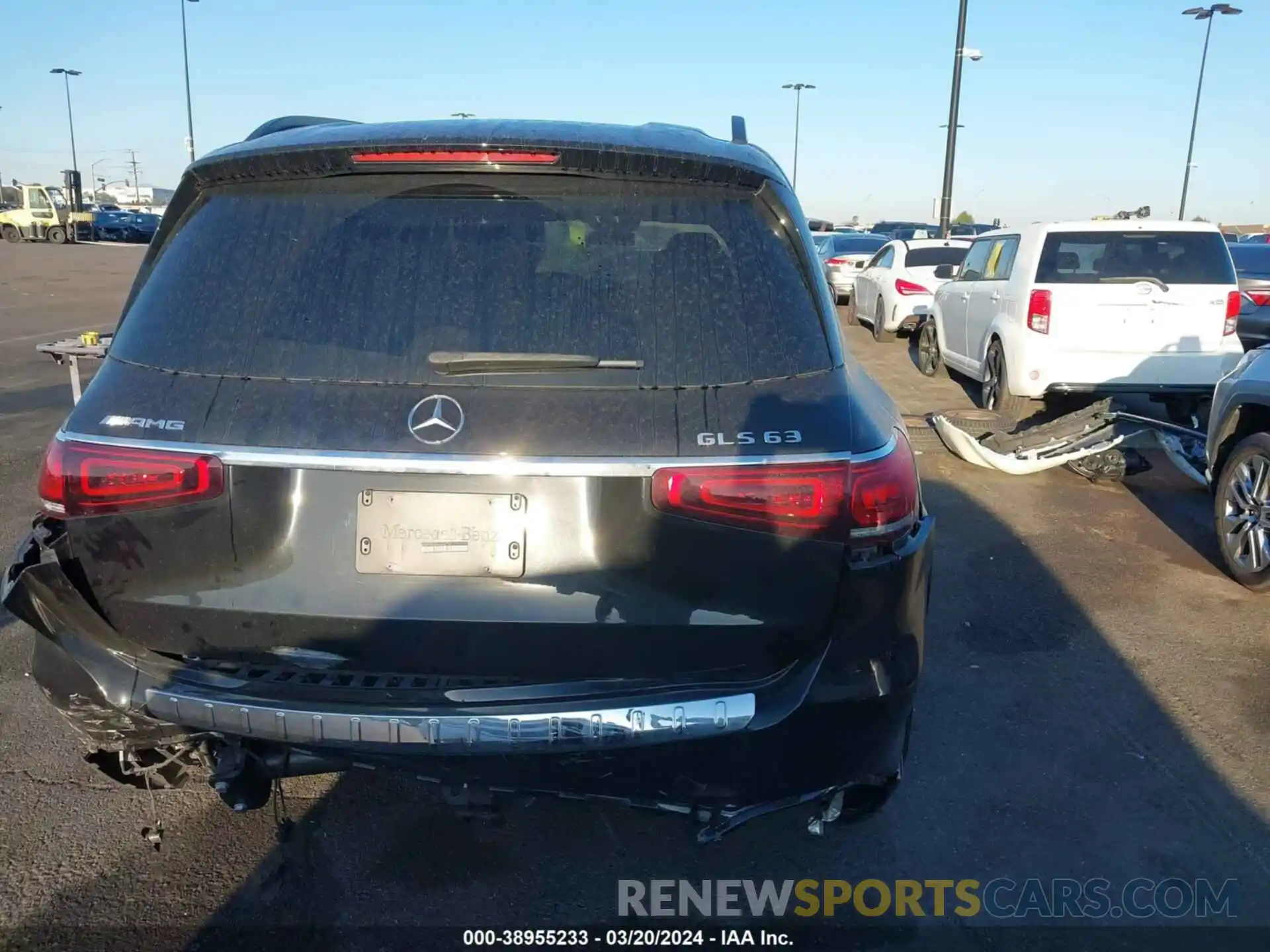 16 Photograph of a damaged car 4JGFF8KE0MA566719 MERCEDES-BENZ AMG GLS 63 2021