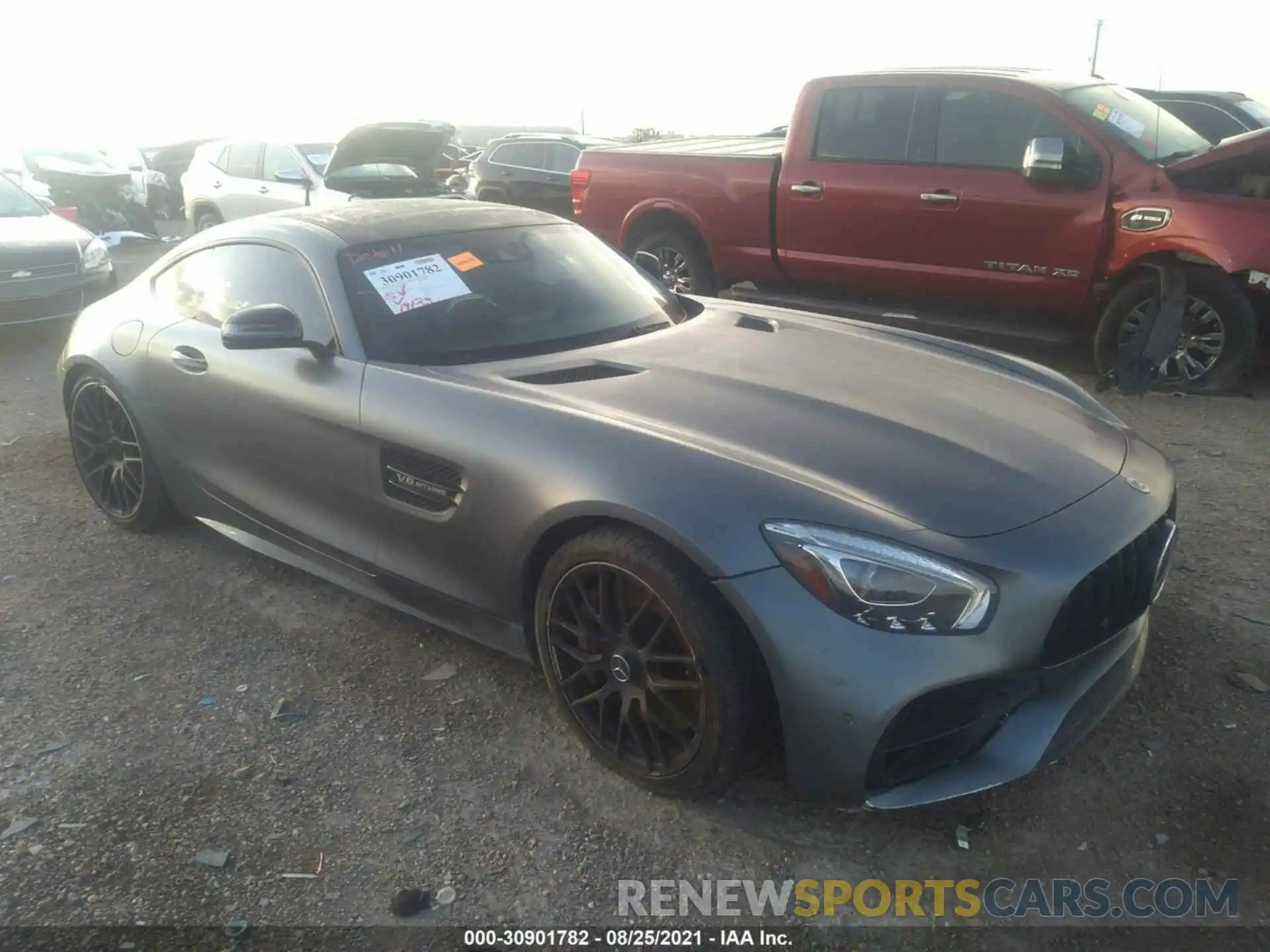 1 Photograph of a damaged car WDDYJ8AA0KA024422 MERCEDES-BENZ AMG GT 2019