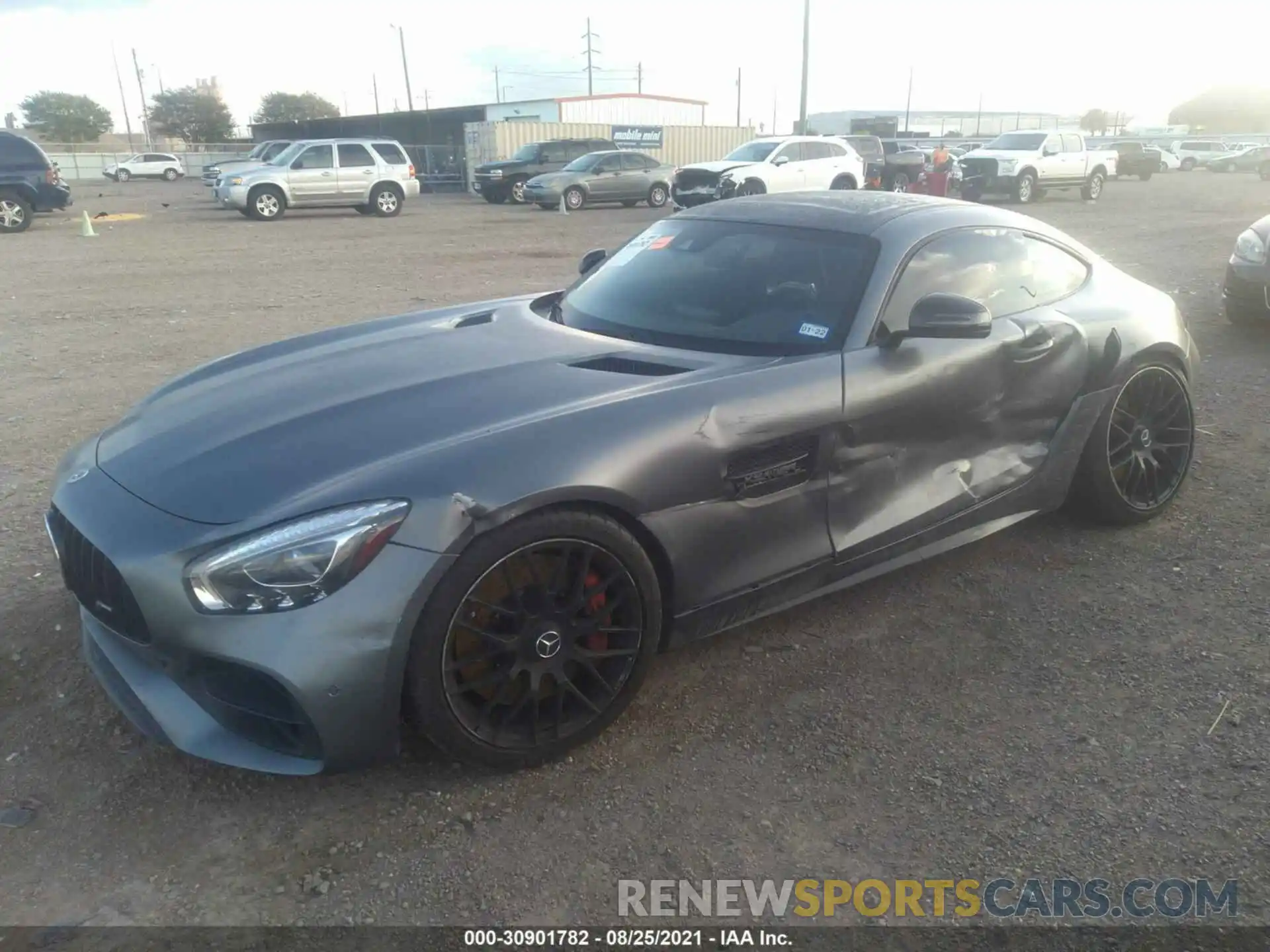 2 Photograph of a damaged car WDDYJ8AA0KA024422 MERCEDES-BENZ AMG GT 2019