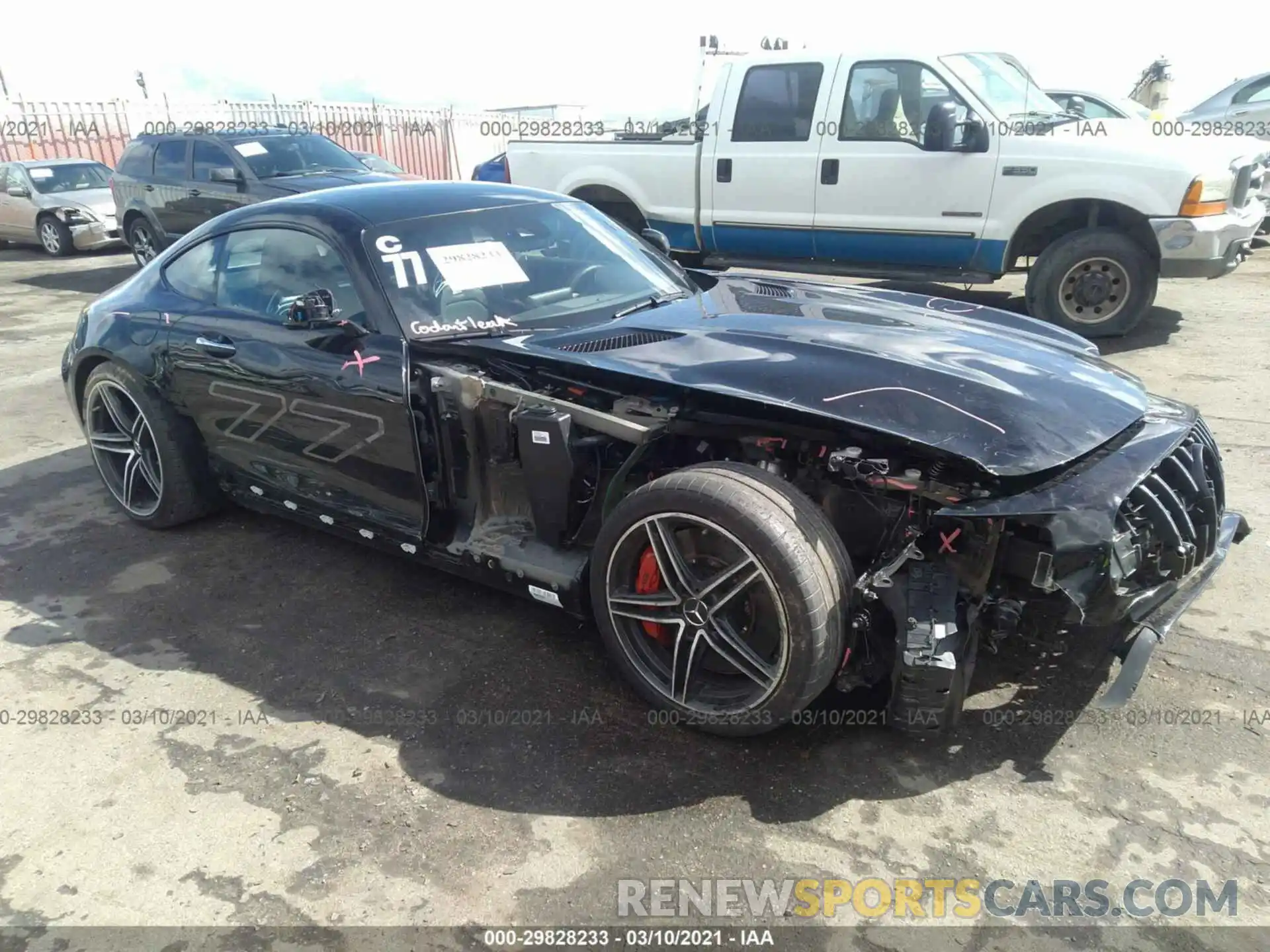 1 Photograph of a damaged car WDDYJ8AA7KA023137 MERCEDES-BENZ AMG GT 2019