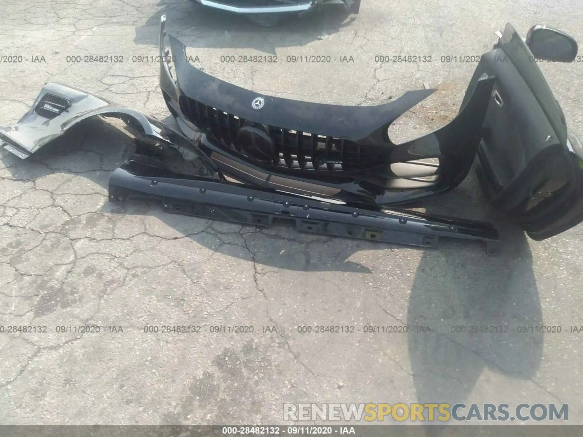 12 Photograph of a damaged car WDDYJ8AA6LA028878 MERCEDES-BENZ AMG GT 2020