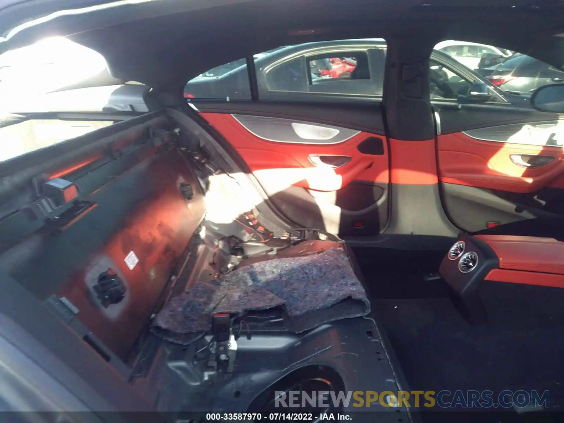 8 Photograph of a damaged car W1K7X5KB0MA035939 MERCEDES-BENZ AMG GT 2021