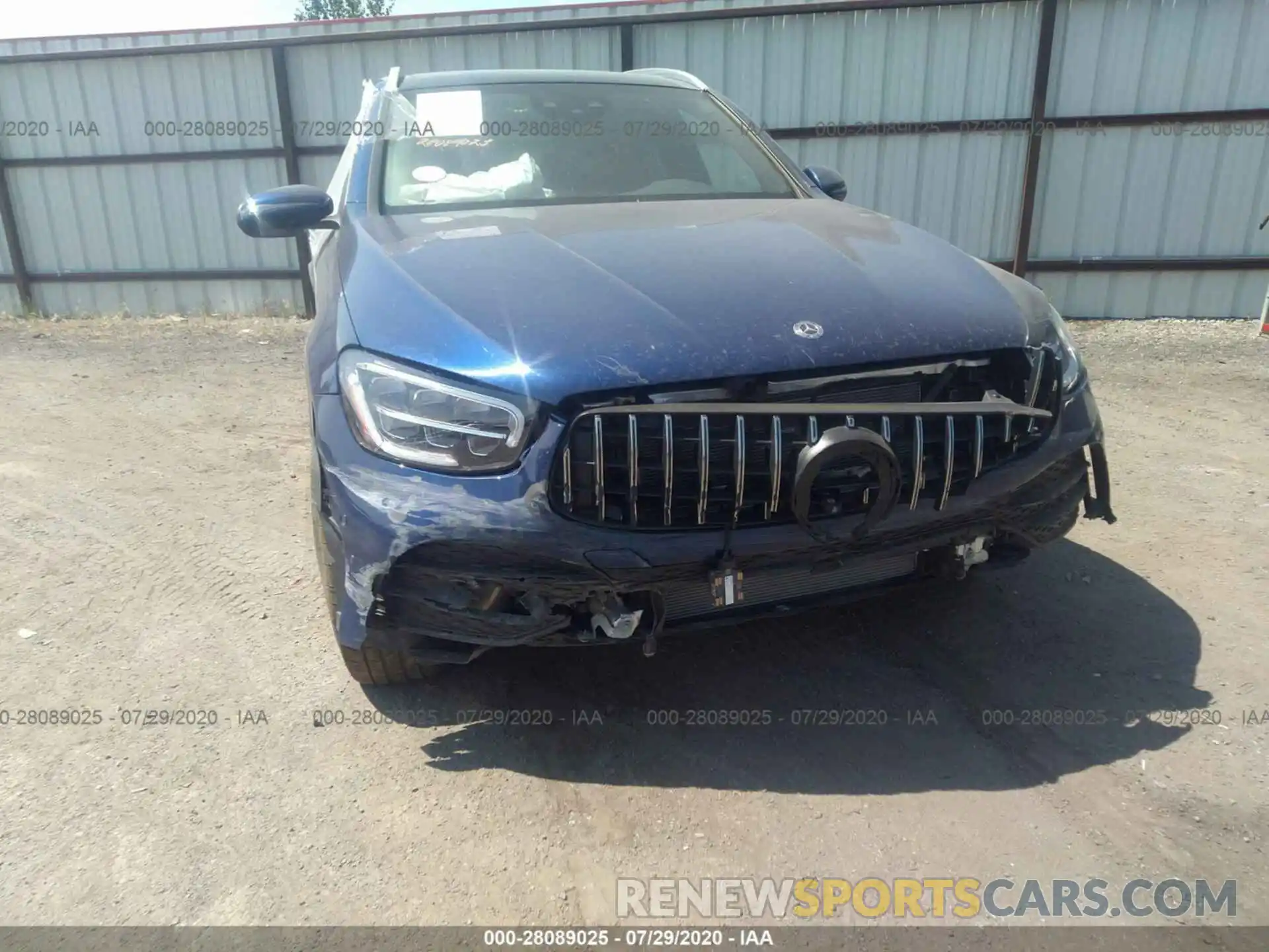 6 Photograph of a damaged car 00000000000725044 MERCEDES-BENZ AMG SLC43 2020