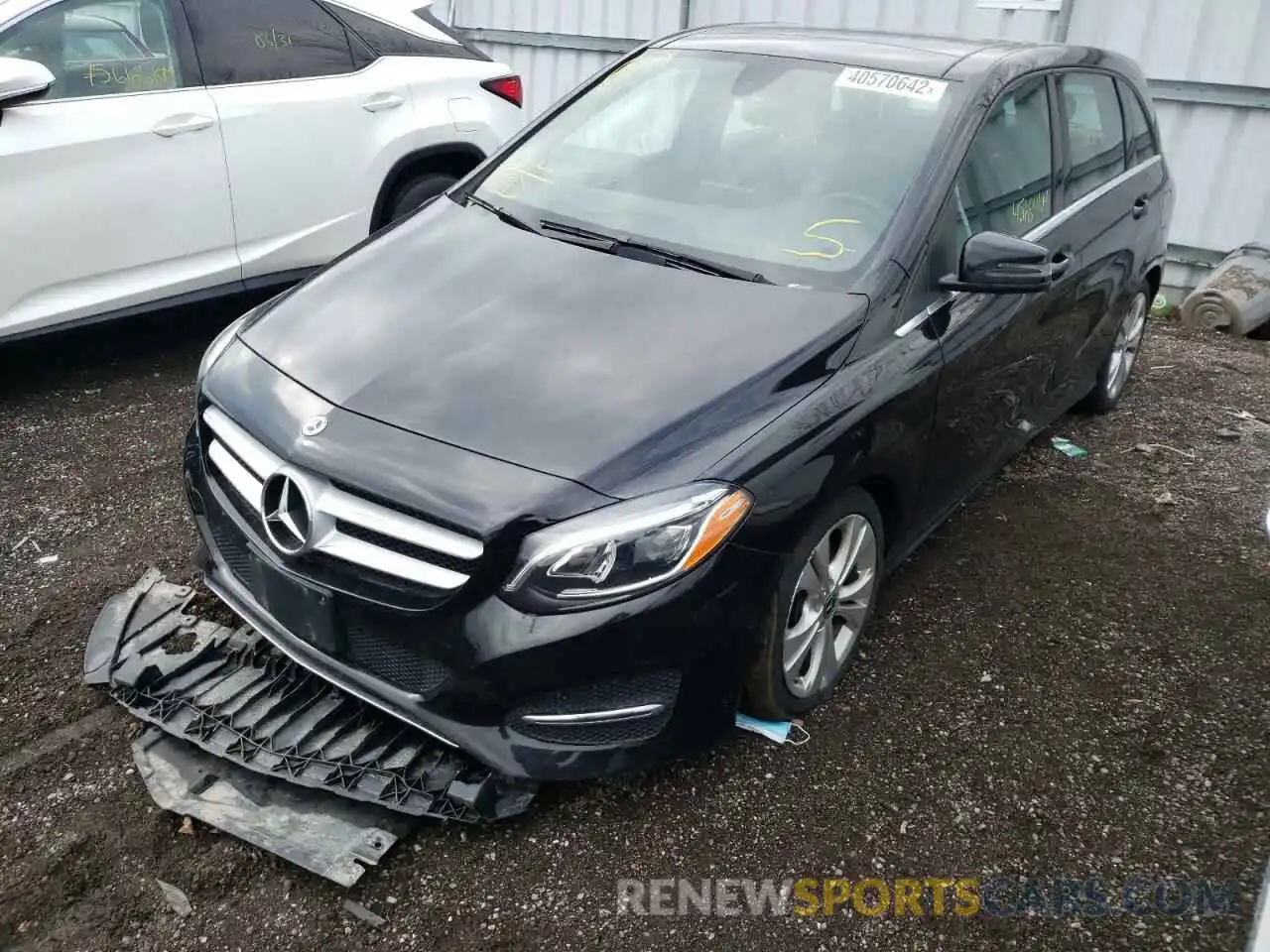 2 Photograph of a damaged car WDDMH4GB9KJ535212 MERCEDES-BENZ B-CLASS 2019