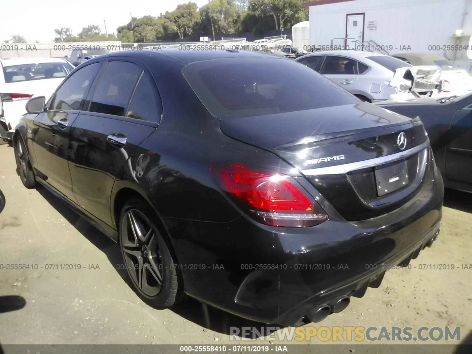 3 Photograph of a damaged car 55SWF6EB1KU309775 MERCEDES-BENZ C 2019