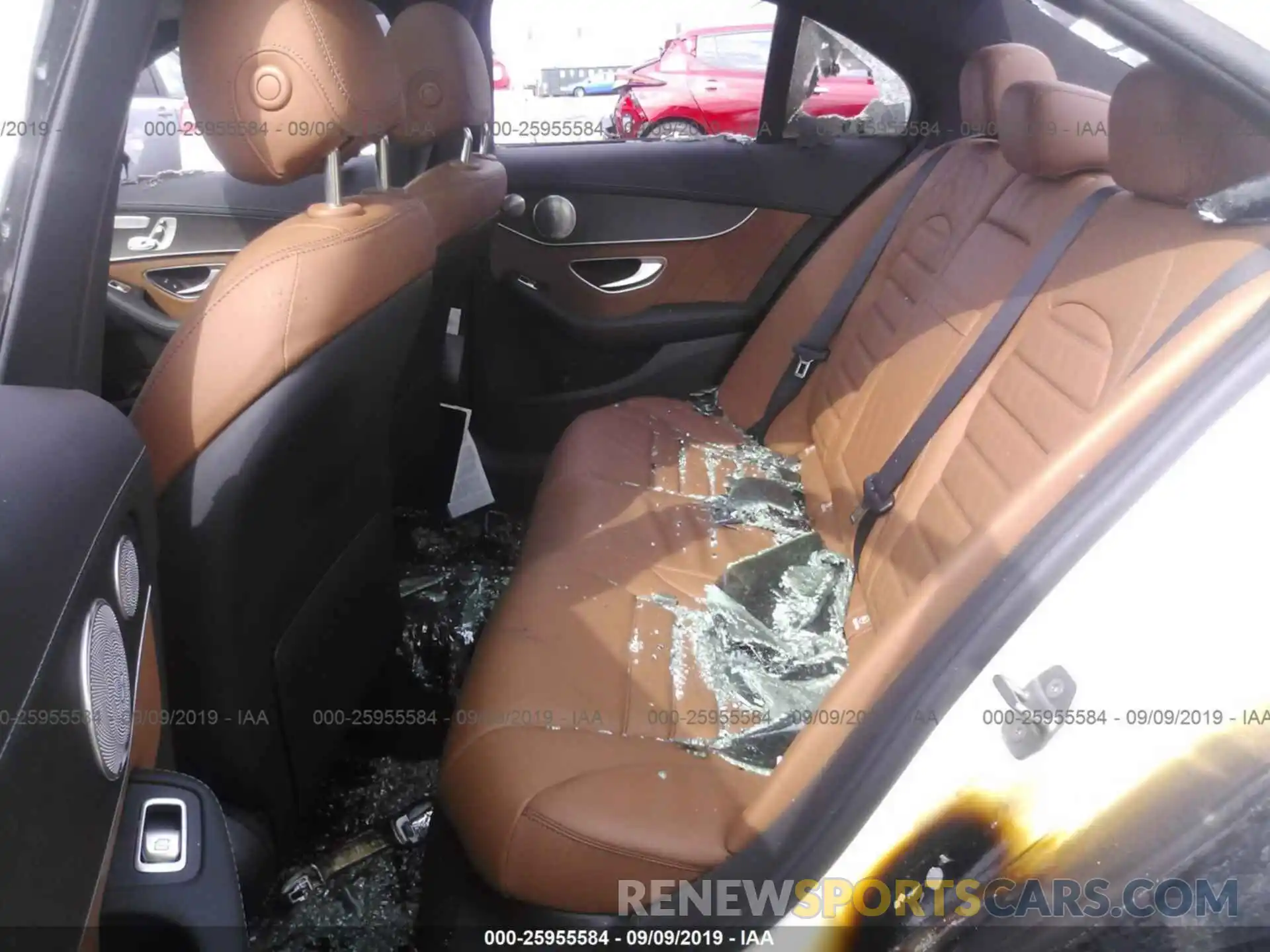 8 Photograph of a damaged car 55SWF6EB7KU283862 MERCEDES-BENZ C 2019