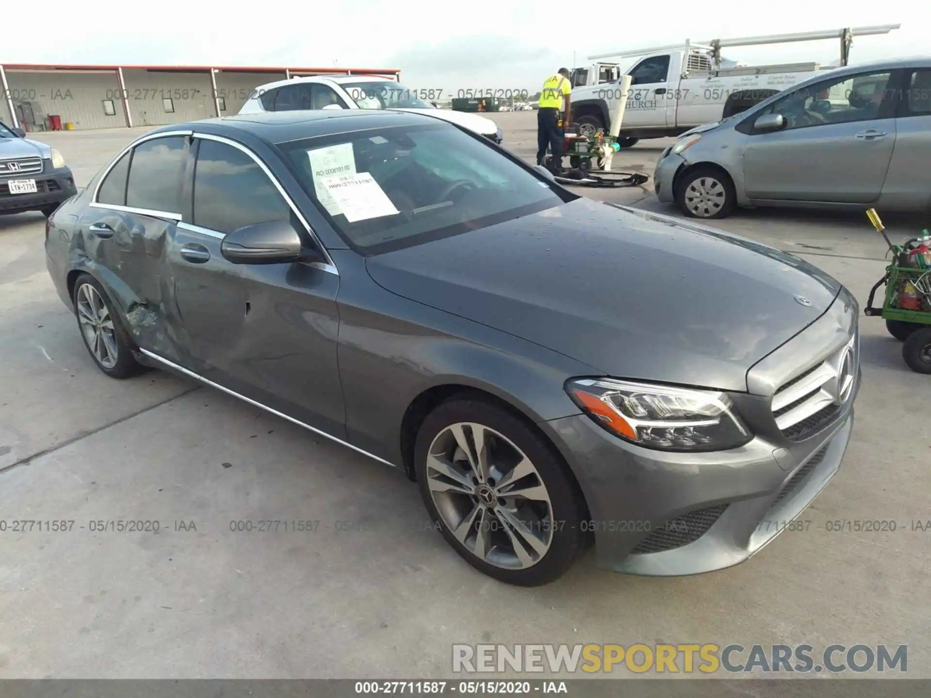 1 Photograph of a damaged car 55SWF8DB1KU284695 MERCEDES-BENZ C 2019