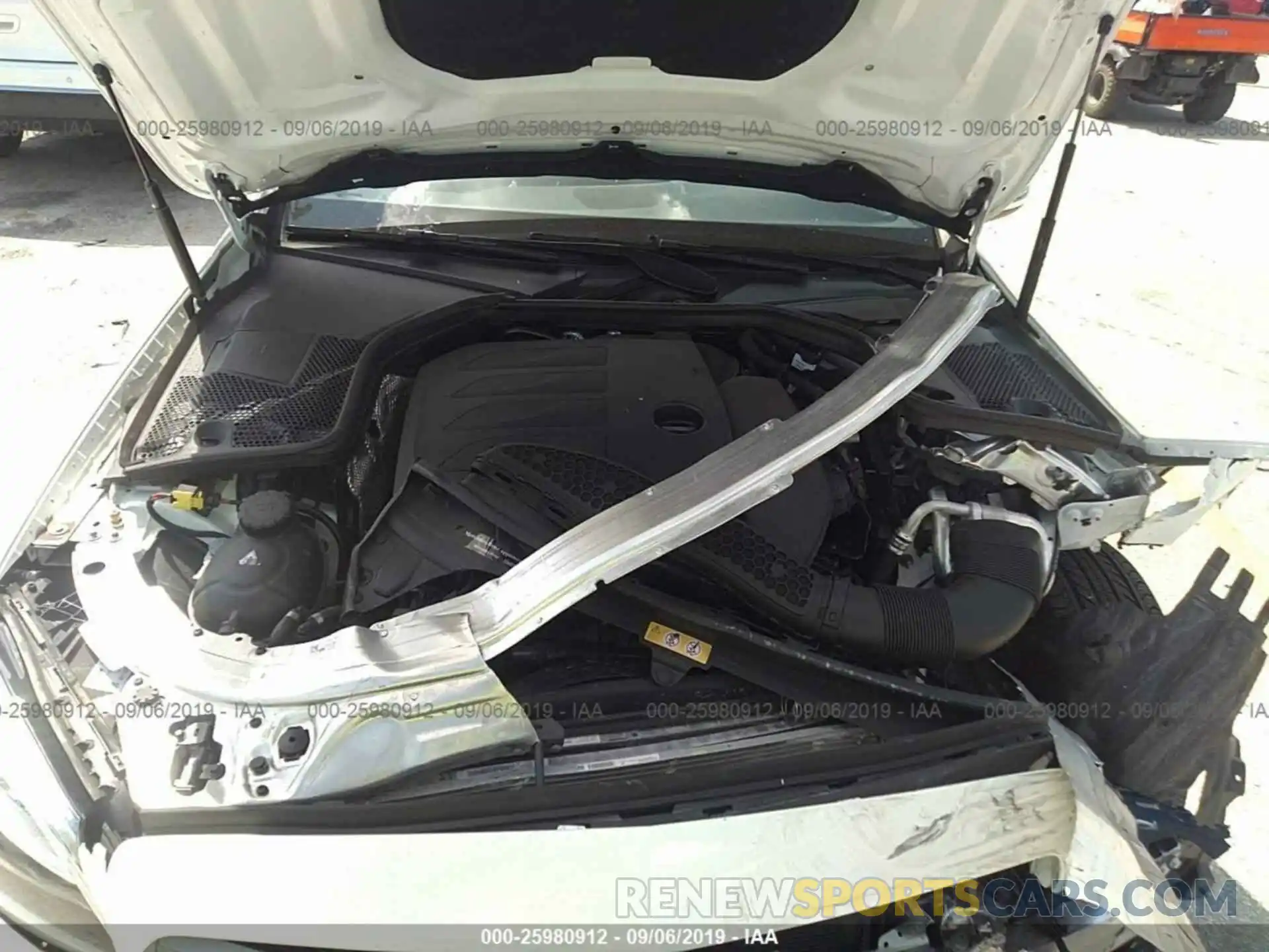 10 Photograph of a damaged car 55SWF8DB1KU296796 MERCEDES-BENZ C 2019