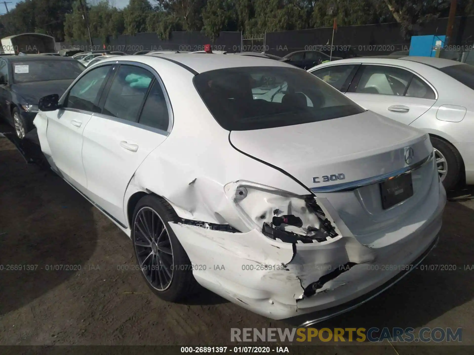3 Фотография поврежденного автомобиля 55SWF8DB3KU299392 MERCEDES-BENZ C 2019