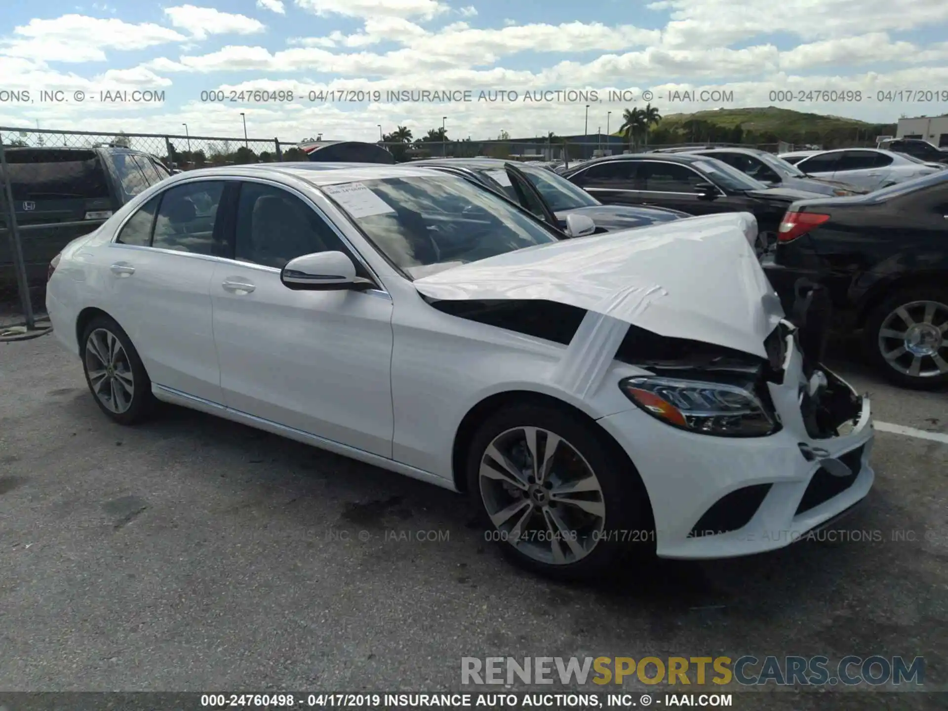 1 Photograph of a damaged car 55SWF8DB3KU304400 MERCEDES-BENZ C 2019