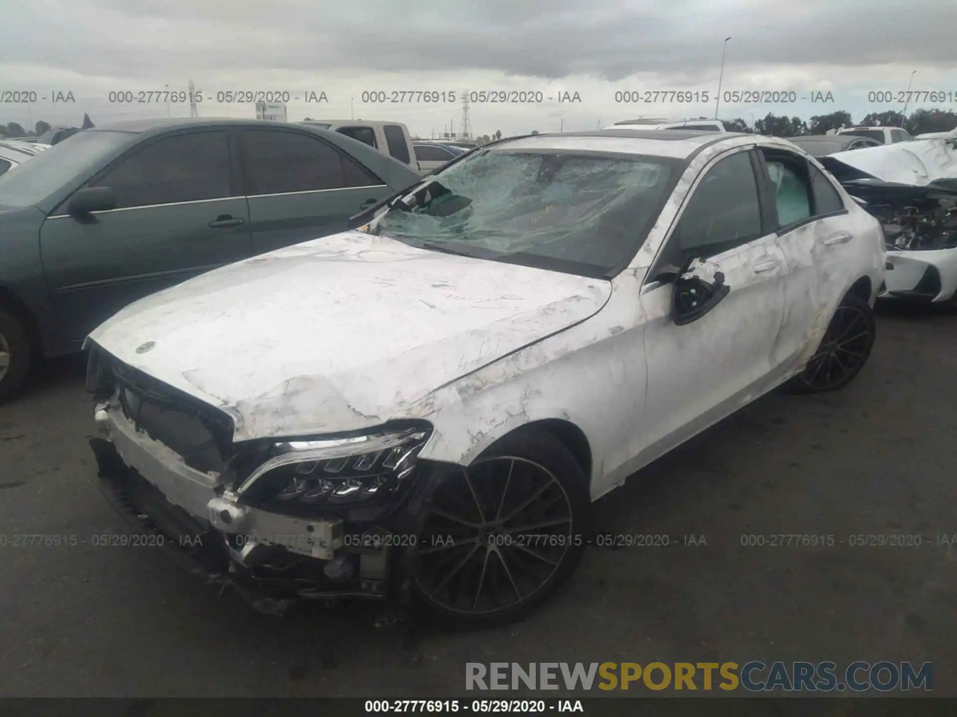 2 Photograph of a damaged car 55SWF8DB3KU319835 MERCEDES-BENZ C 2019