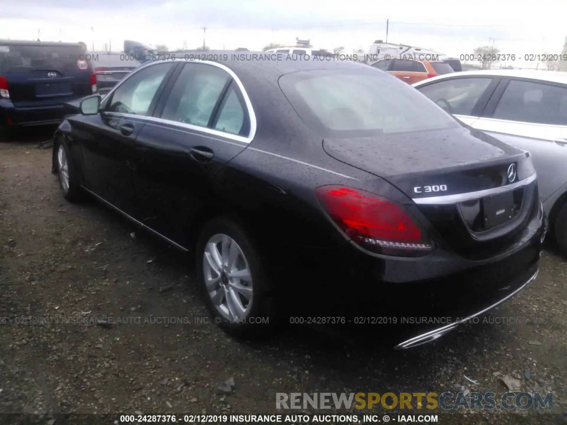 3 Photograph of a damaged car 55SWF8DB4KU294007 MERCEDES-BENZ C 2019