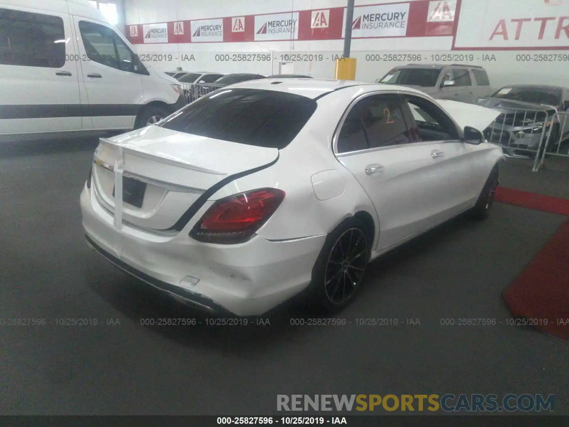 4 Photograph of a damaged car 55SWF8DB4KU299109 MERCEDES-BENZ C 2019