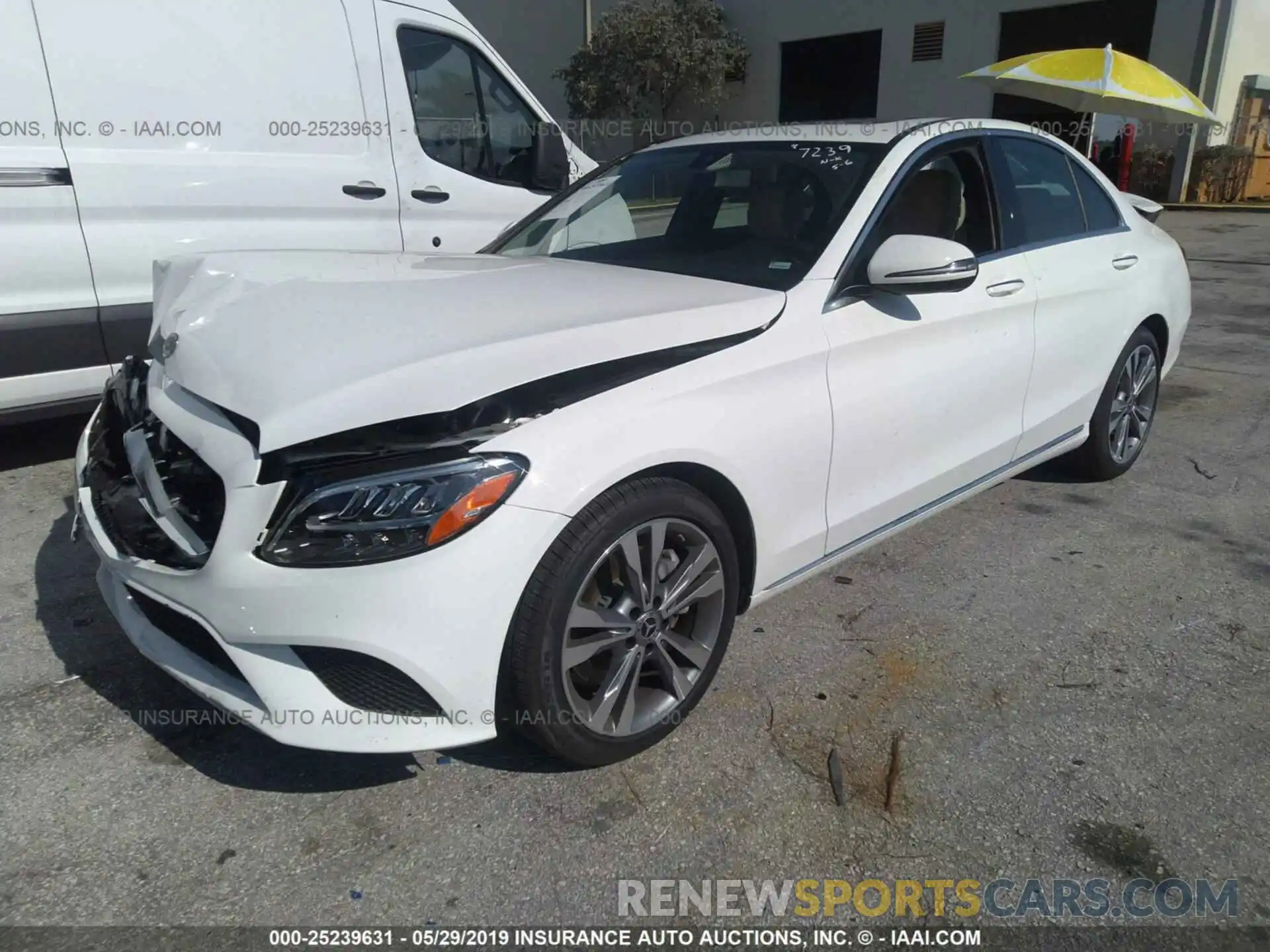 2 Photograph of a damaged car 55SWF8DB4KU307239 MERCEDES-BENZ C 2019