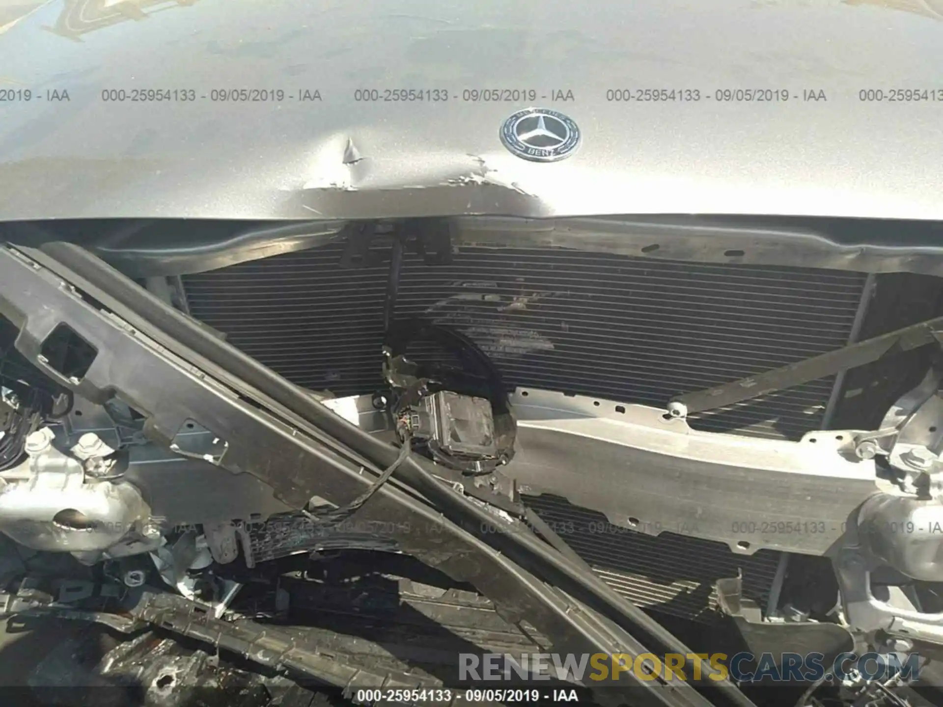 10 Photograph of a damaged car 55SWF8DB5KU294338 MERCEDES-BENZ C 2019