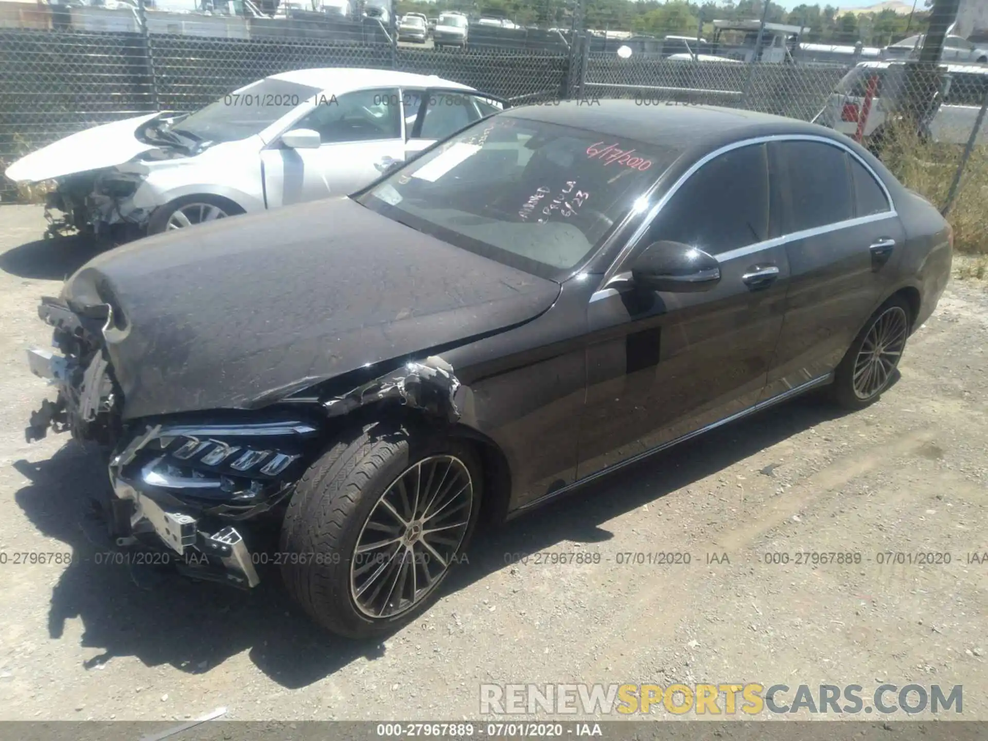 2 Photograph of a damaged car 55SWF8DB5KU296901 MERCEDES-BENZ C 2019