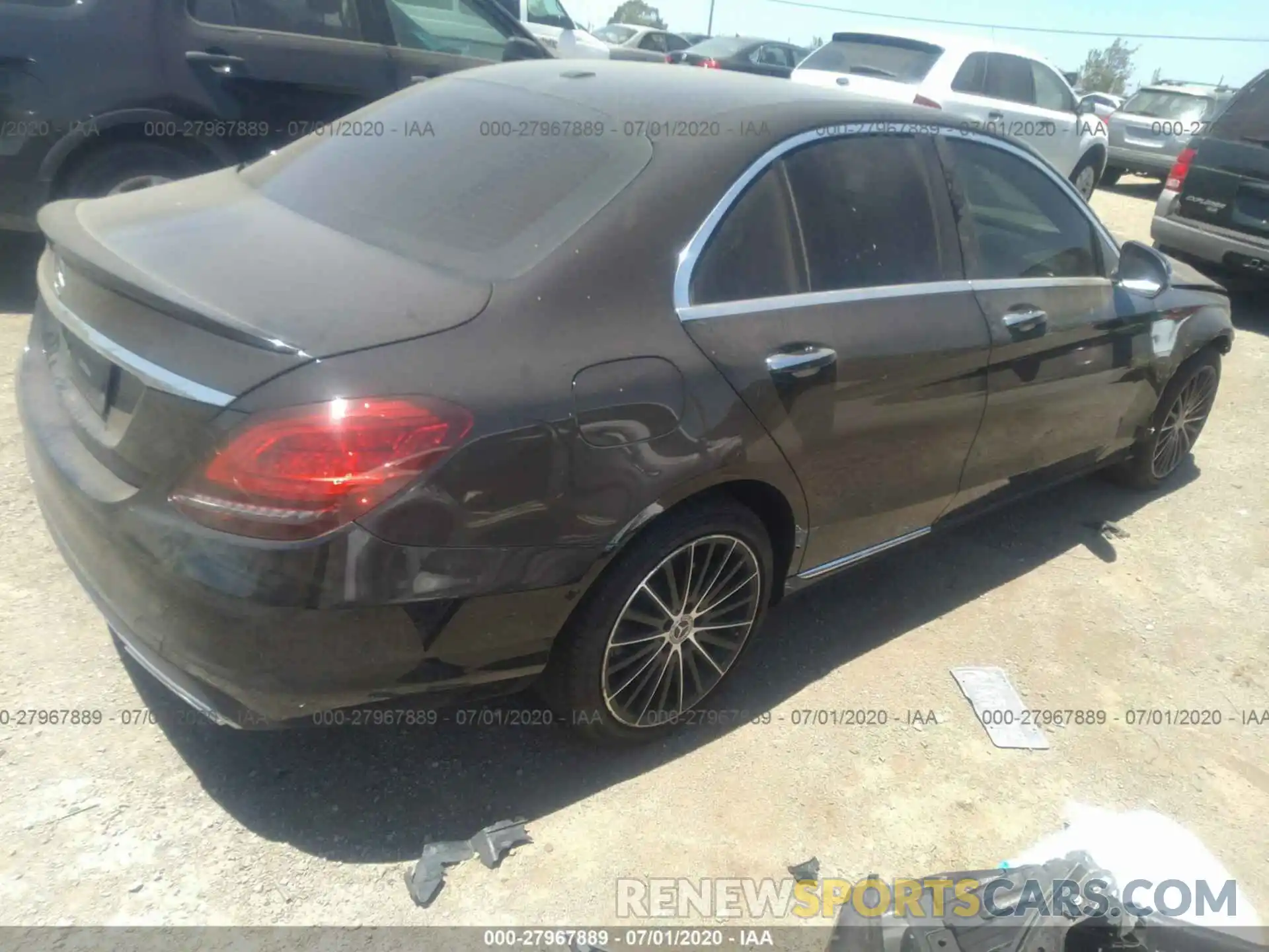 4 Photograph of a damaged car 55SWF8DB5KU296901 MERCEDES-BENZ C 2019