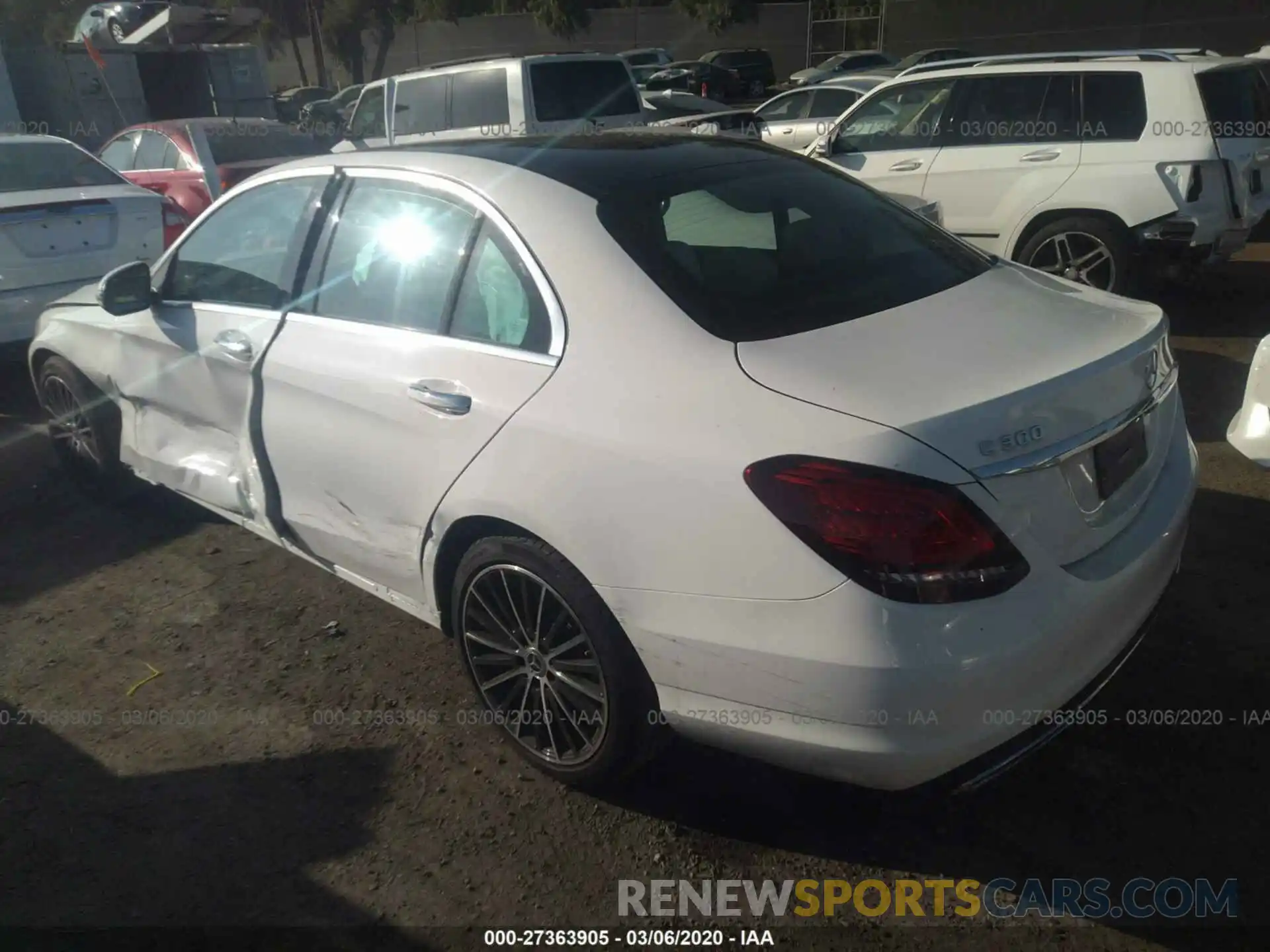 3 Photograph of a damaged car 55SWF8DB5KU313678 MERCEDES-BENZ C 2019