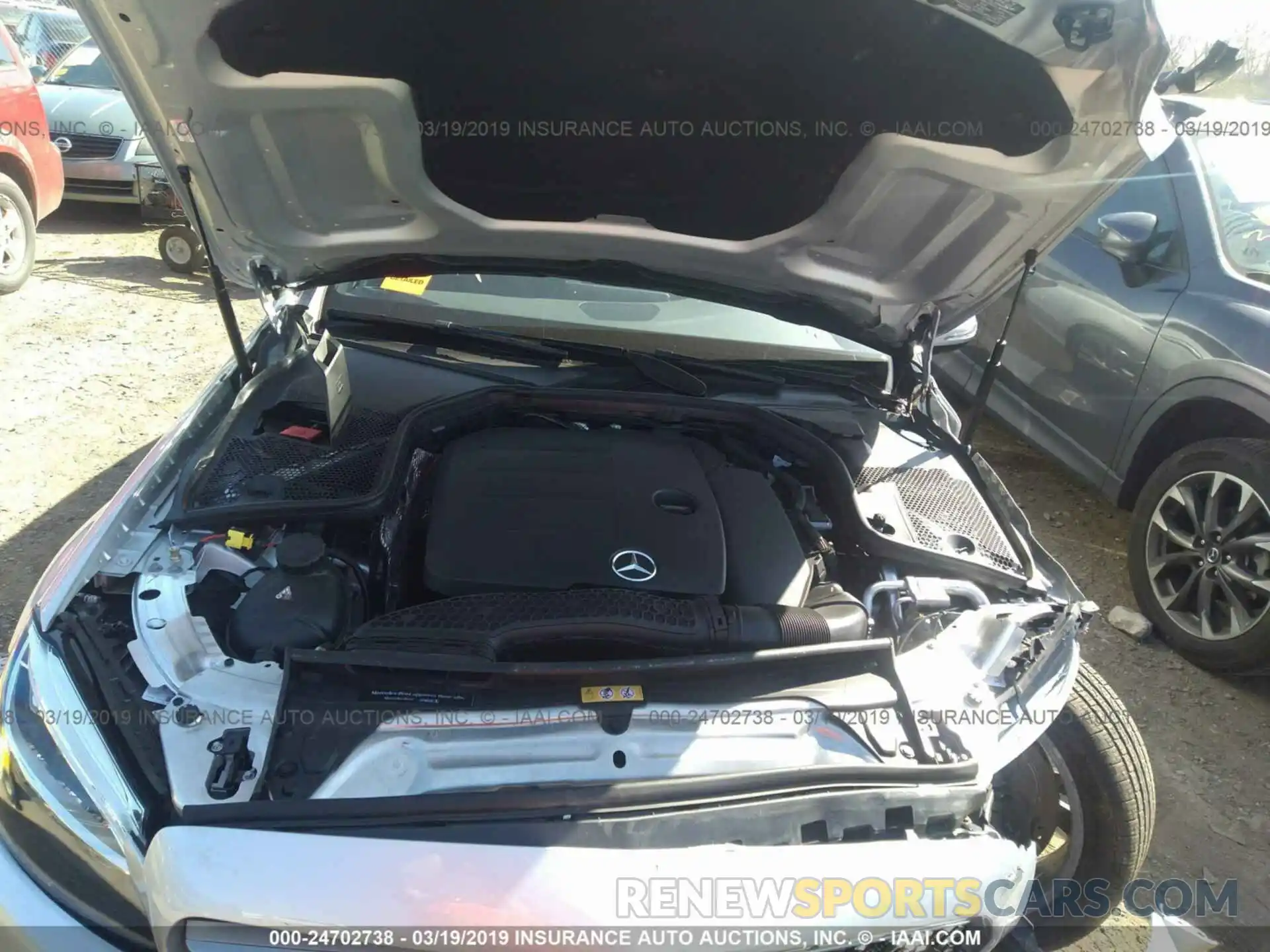 10 Photograph of a damaged car 55SWF8DB6KU288824 MERCEDES-BENZ C 2019