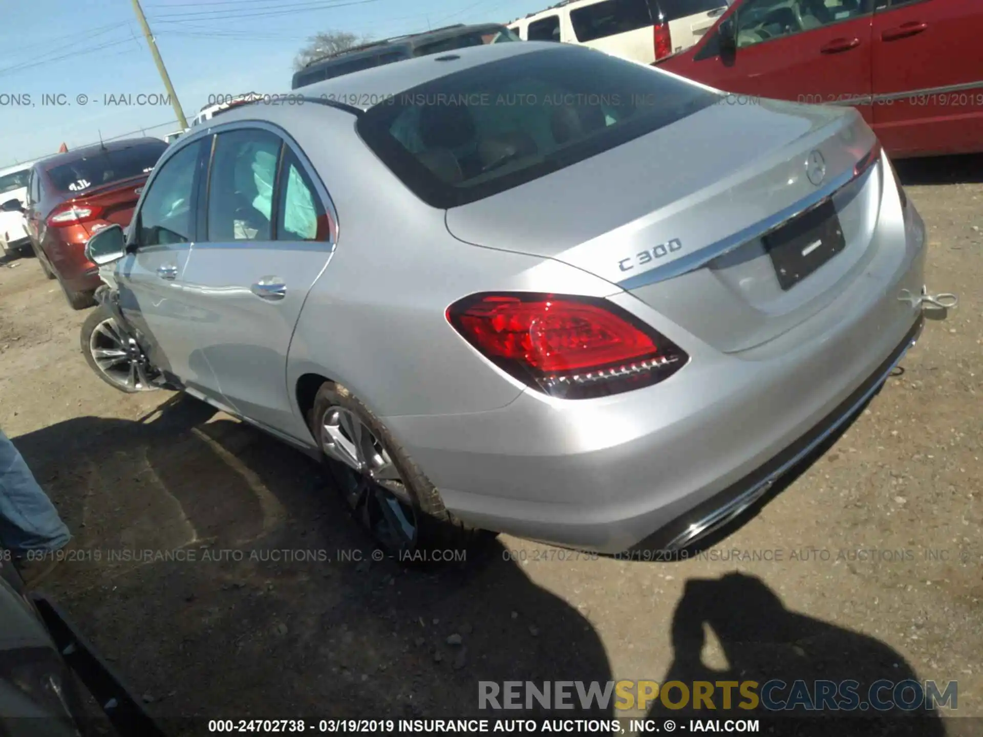 3 Photograph of a damaged car 55SWF8DB6KU288824 MERCEDES-BENZ C 2019