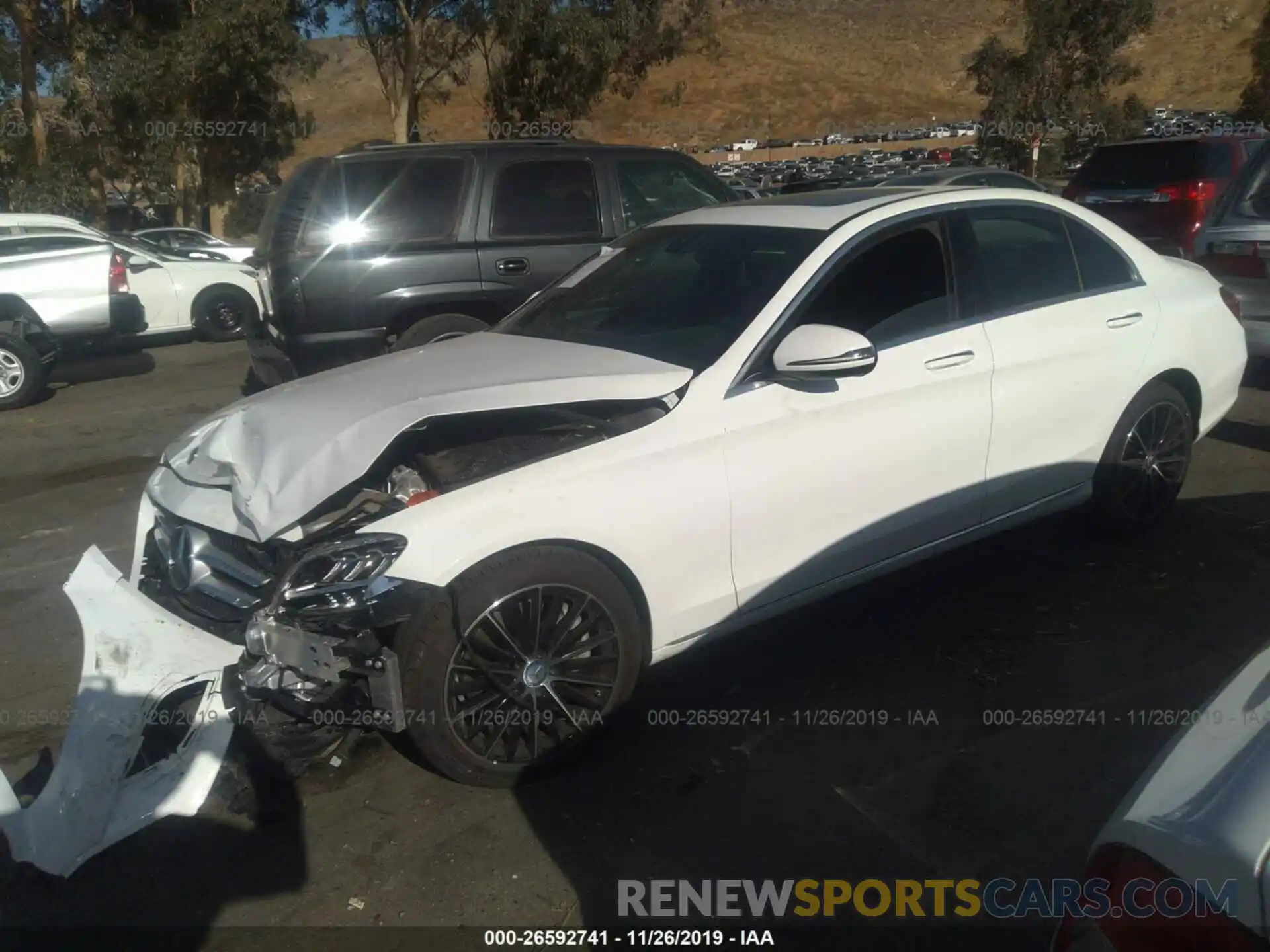 2 Photograph of a damaged car 55SWF8DB6KU303077 MERCEDES-BENZ C 2019