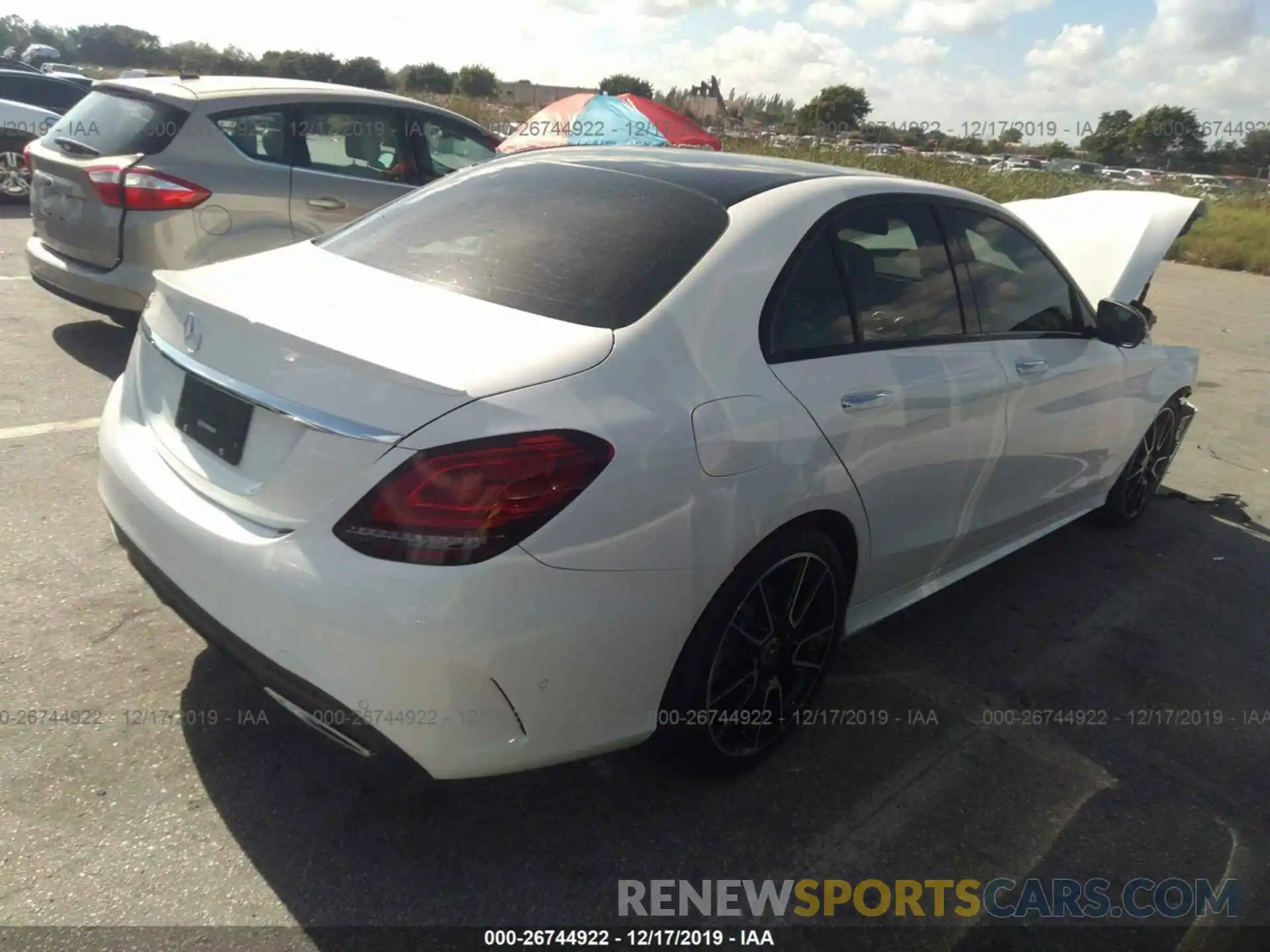 4 Photograph of a damaged car 55SWF8DB6KU322034 MERCEDES-BENZ C 2019