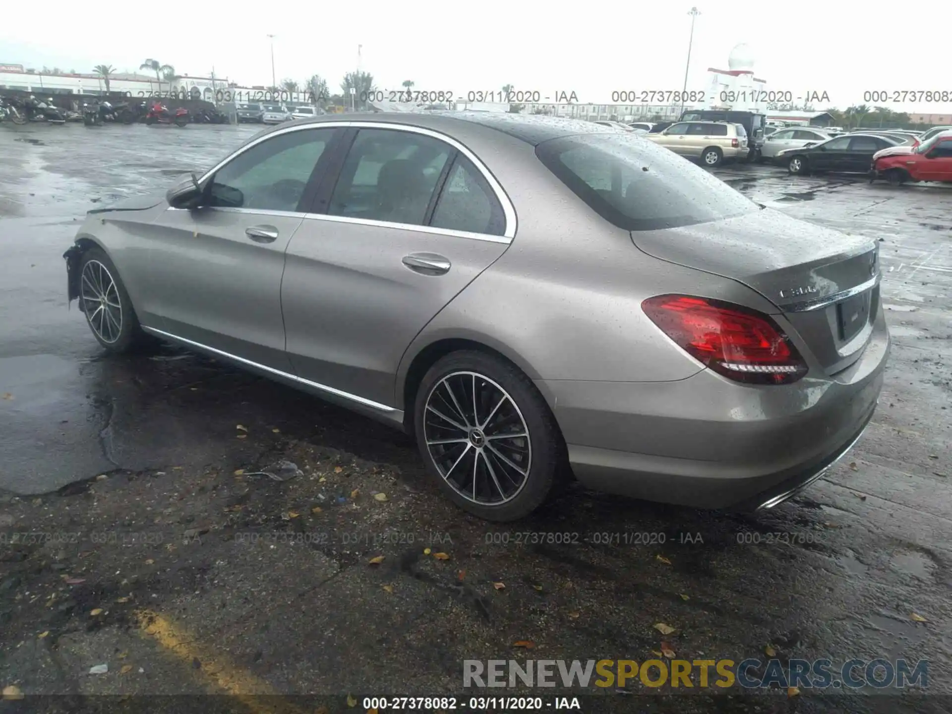 3 Photograph of a damaged car 55SWF8DB7KU283518 MERCEDES-BENZ C 2019