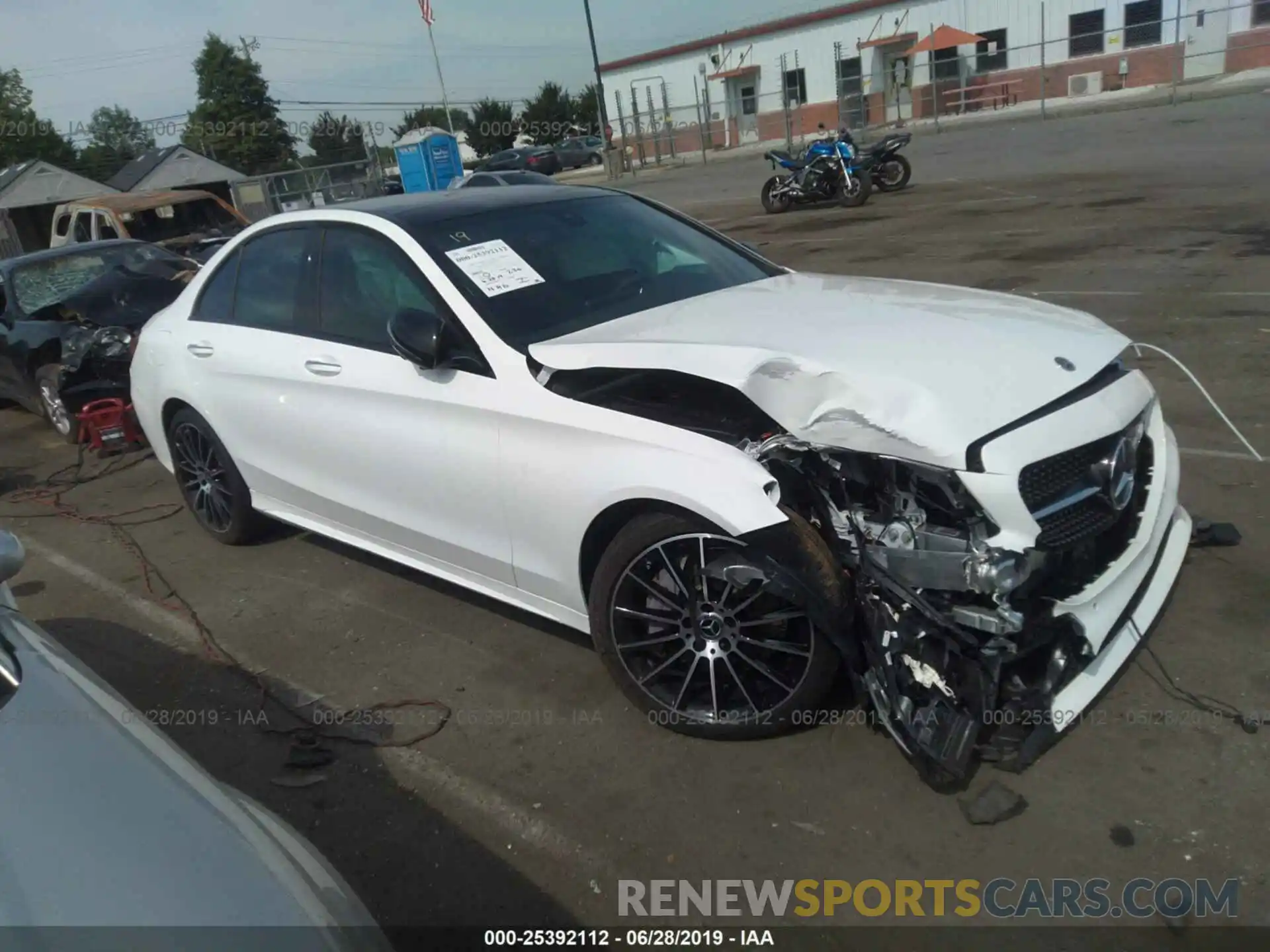 1 Photograph of a damaged car 55SWF8DB7KU296141 MERCEDES-BENZ C 2019