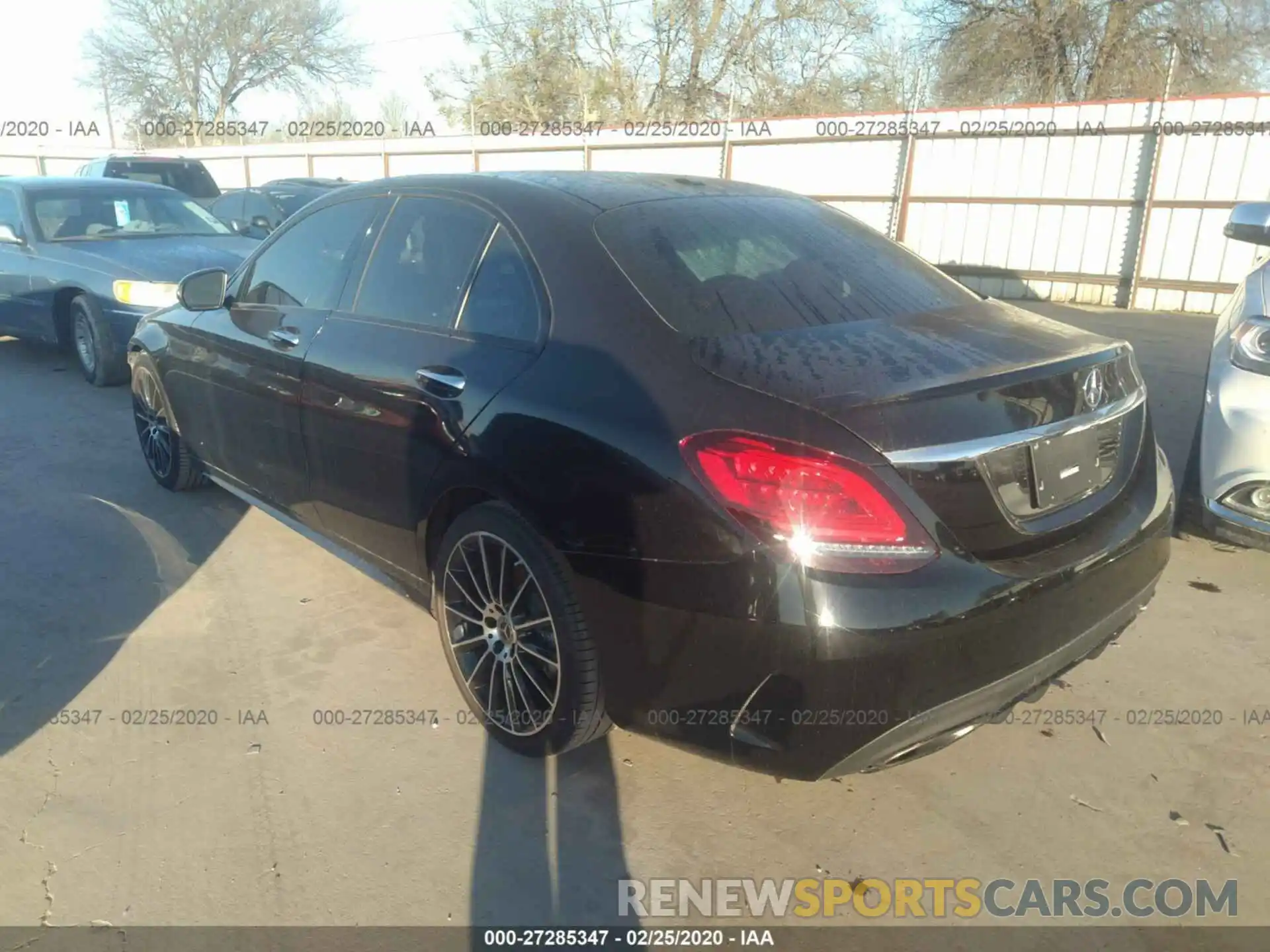 3 Photograph of a damaged car 55SWF8DB8KU301105 MERCEDES-BENZ C 2019