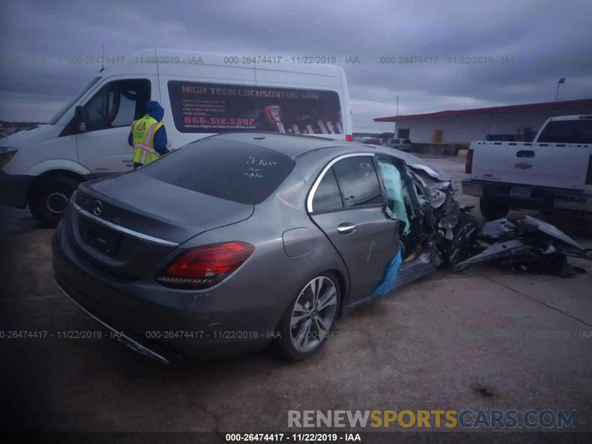 4 Photograph of a damaged car 55SWF8DB8KU312749 MERCEDES-BENZ C 2019