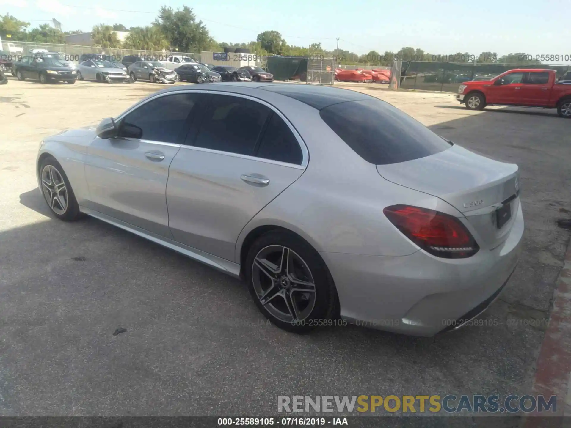 3 Photograph of a damaged car 55SWF8DB9KU283939 MERCEDES-BENZ C 2019