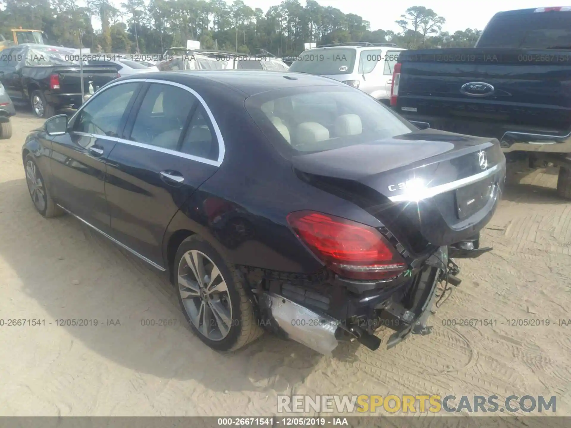 3 Photograph of a damaged car 55SWF8DB9KU296397 MERCEDES-BENZ C 2019