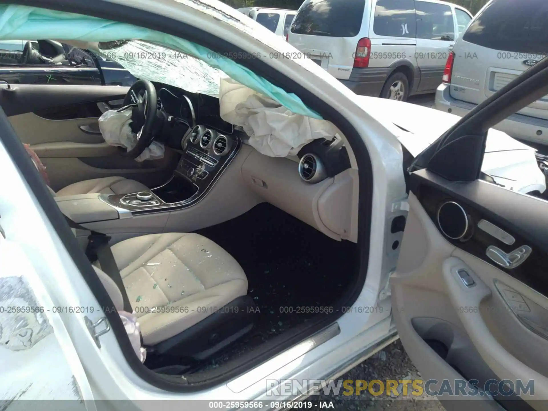 5 Photograph of a damaged car 55SWF8DB9KU302909 MERCEDES-BENZ C 2019