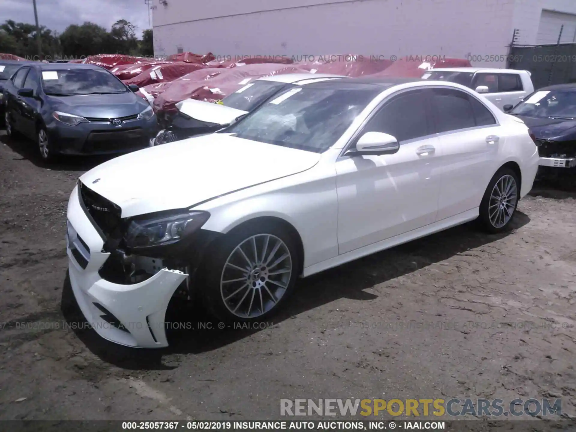 2 Photograph of a damaged car 55SWF8DBXKU301574 MERCEDES-BENZ C 2019