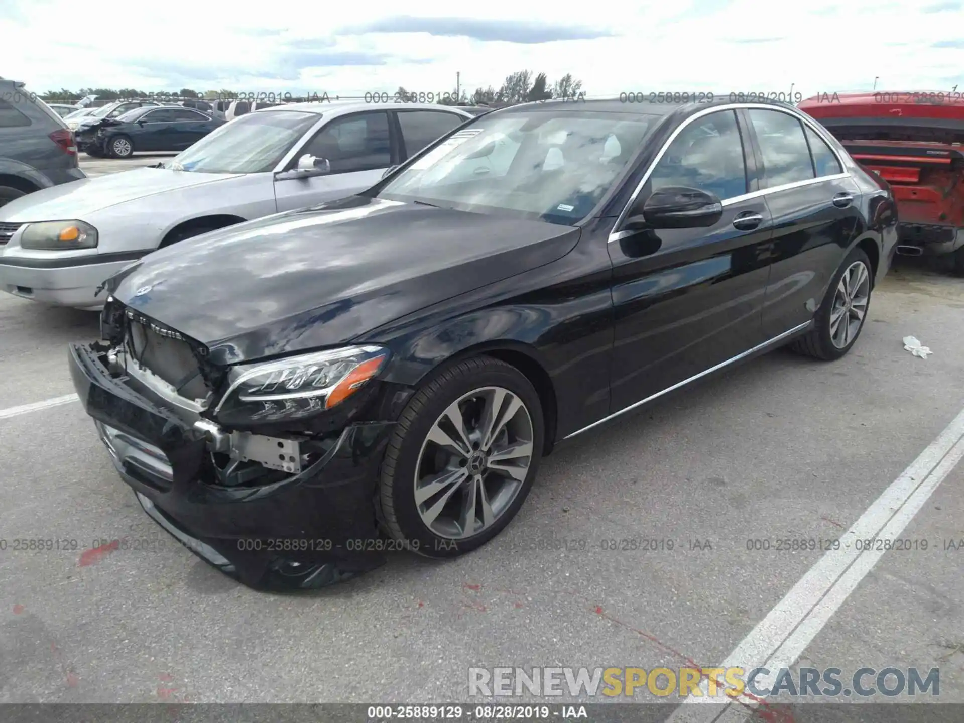 2 Photograph of a damaged car 55SWF8DBXKU307231 MERCEDES-BENZ C 2019