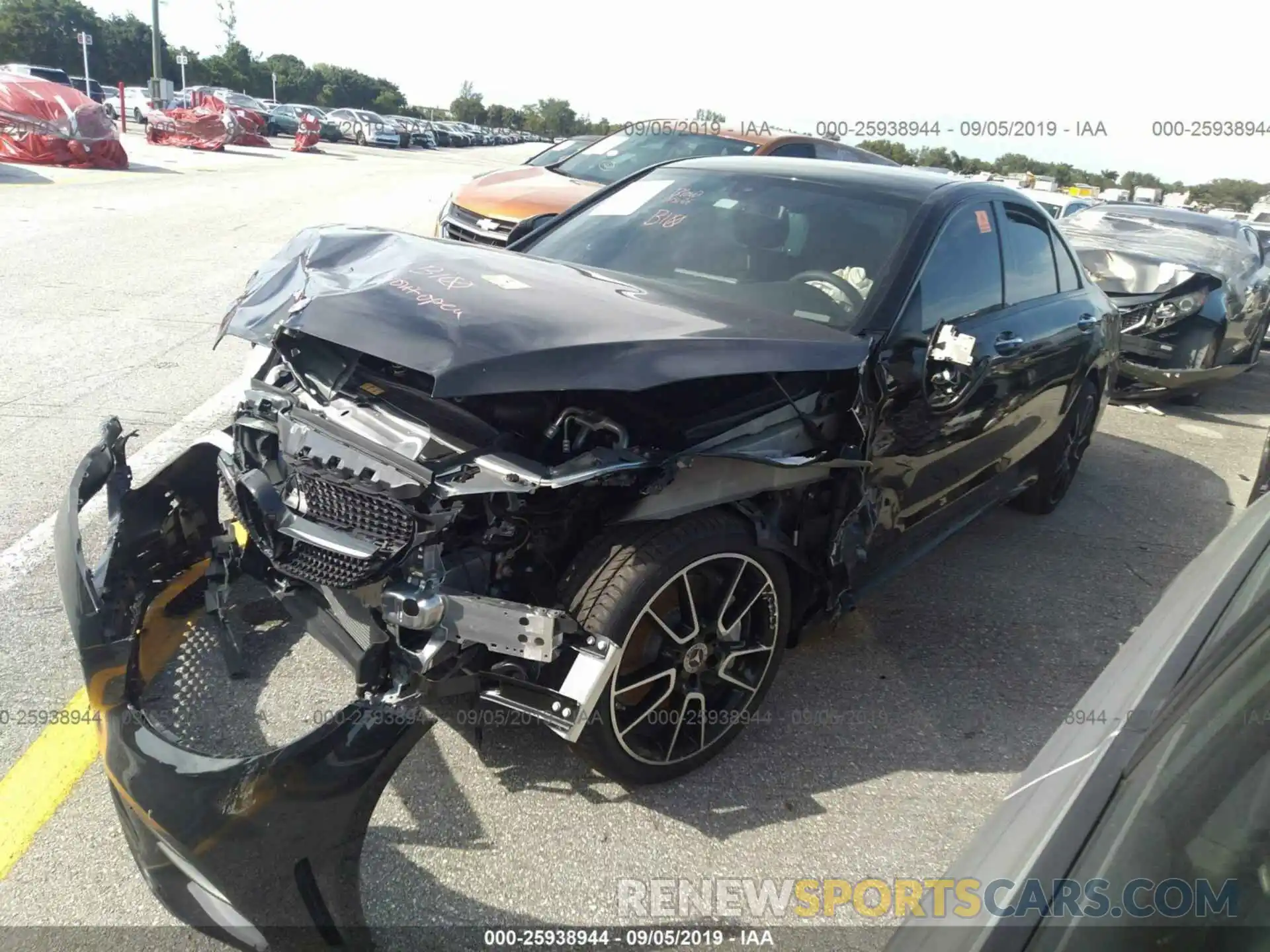 2 Photograph of a damaged car 55SWF8DBXKU322134 MERCEDES-BENZ C 2019