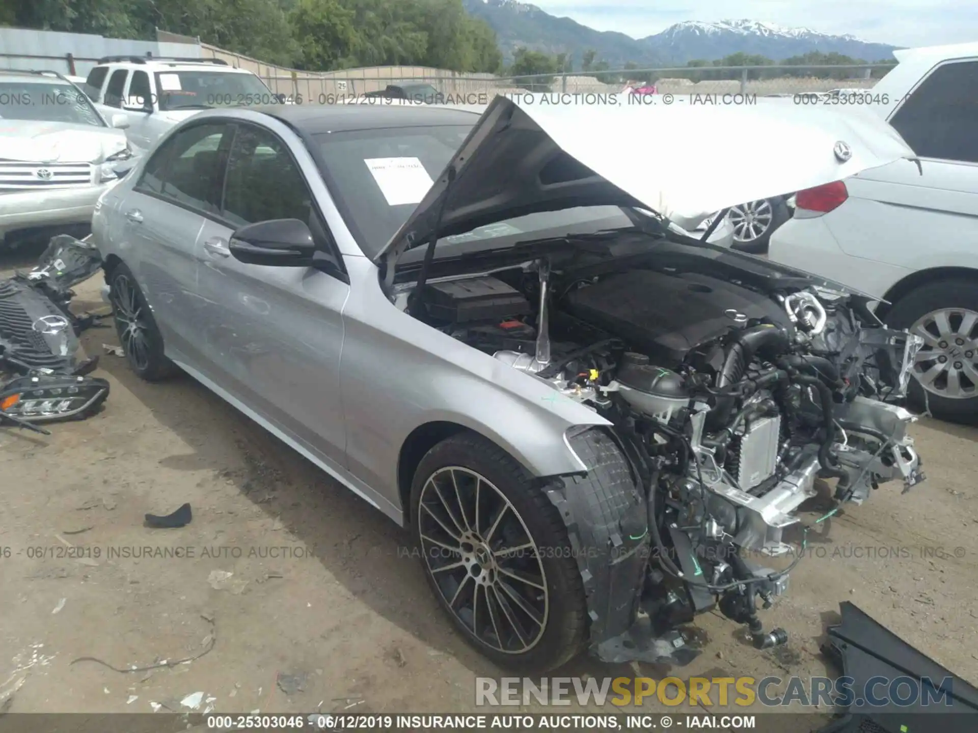 1 Photograph of a damaged car 55SWF8EB0KU292964 MERCEDES-BENZ C 2019