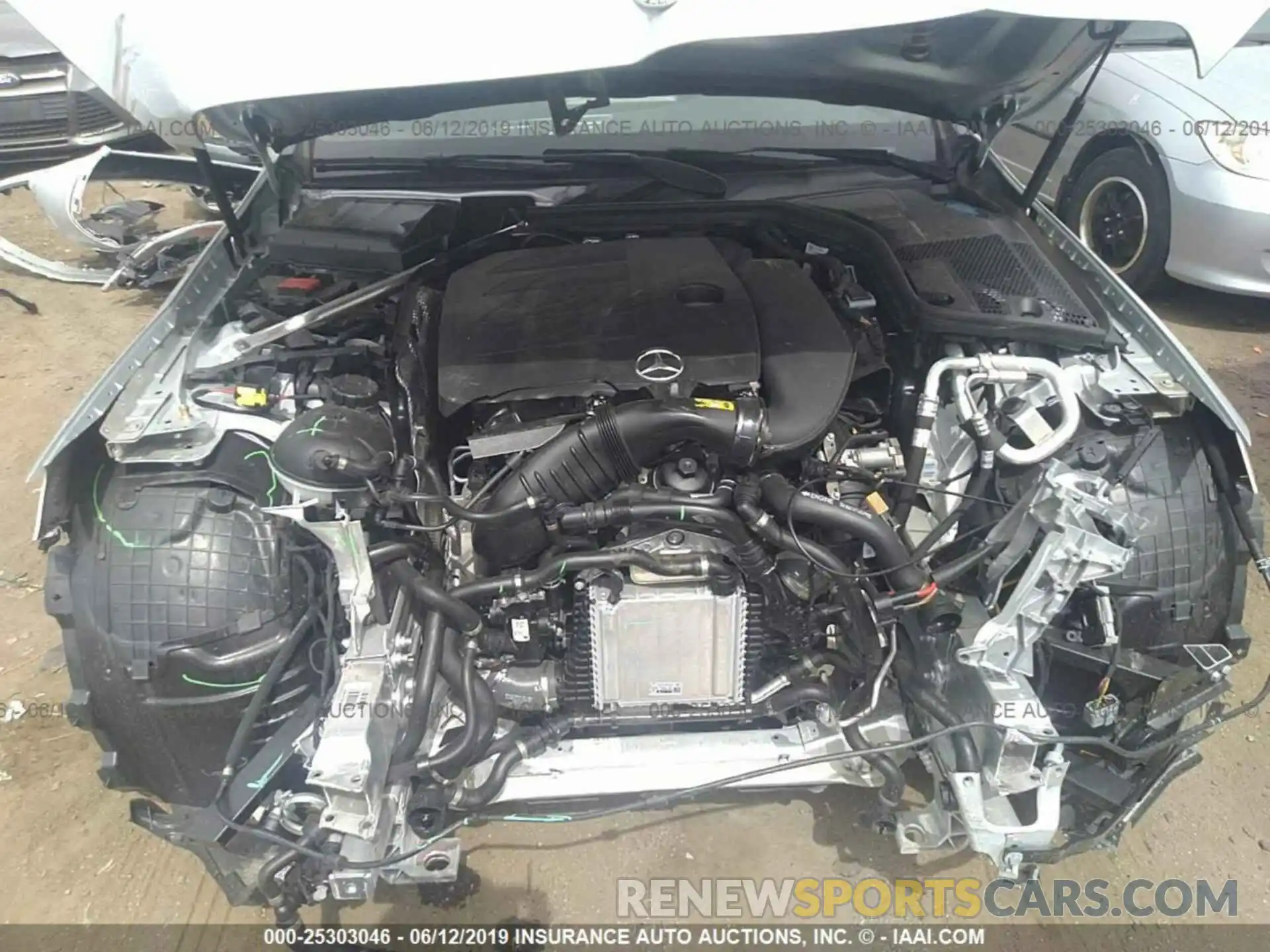 10 Photograph of a damaged car 55SWF8EB0KU292964 MERCEDES-BENZ C 2019