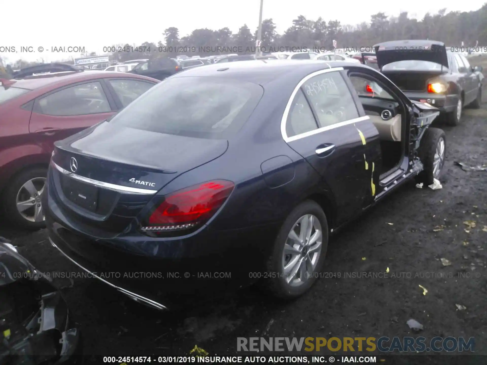 4 Photograph of a damaged car 55SWF8EB0KU293743 MERCEDES-BENZ C 2019