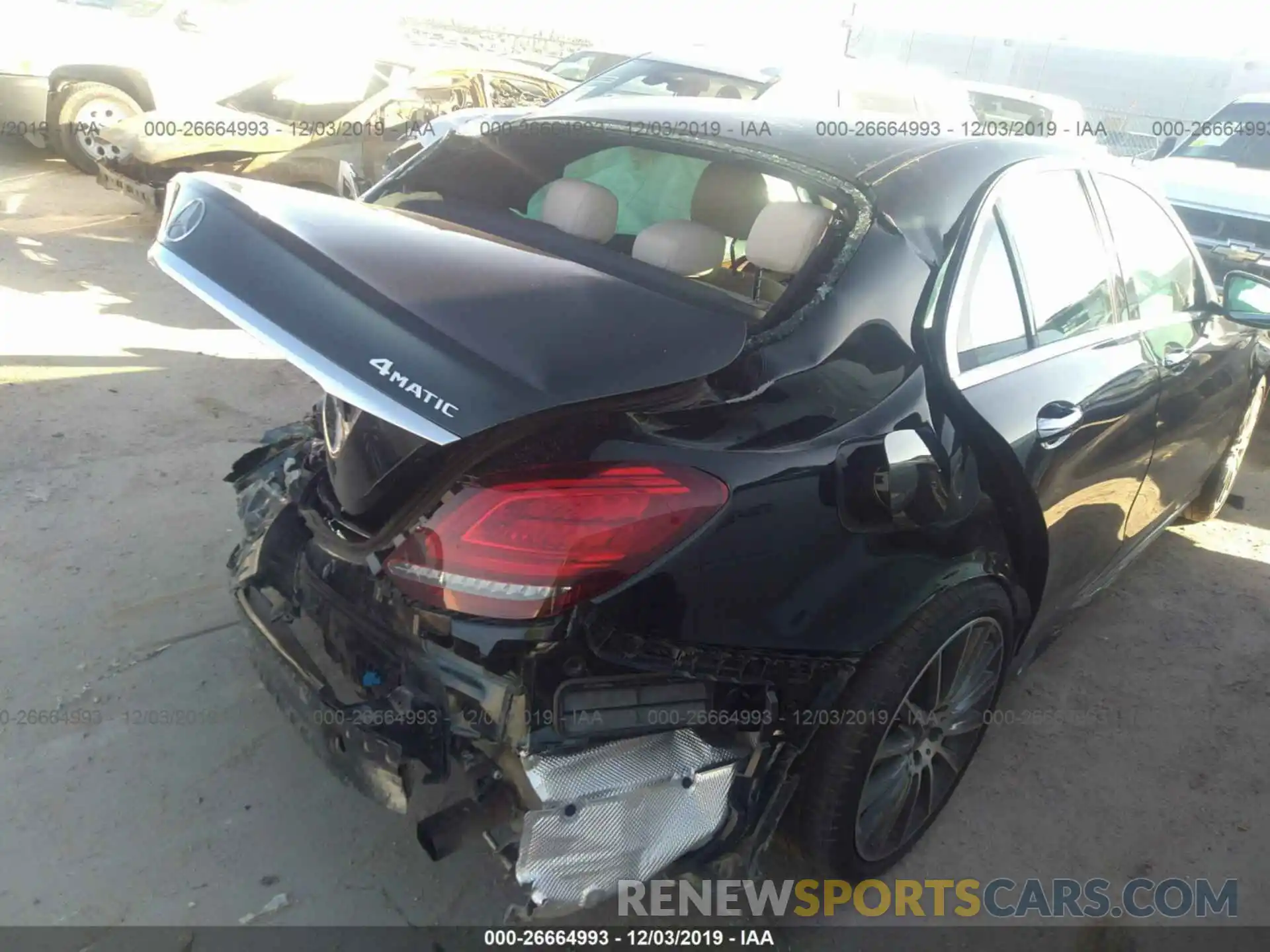 4 Photograph of a damaged car 55SWF8EB0KU306717 MERCEDES-BENZ C 2019