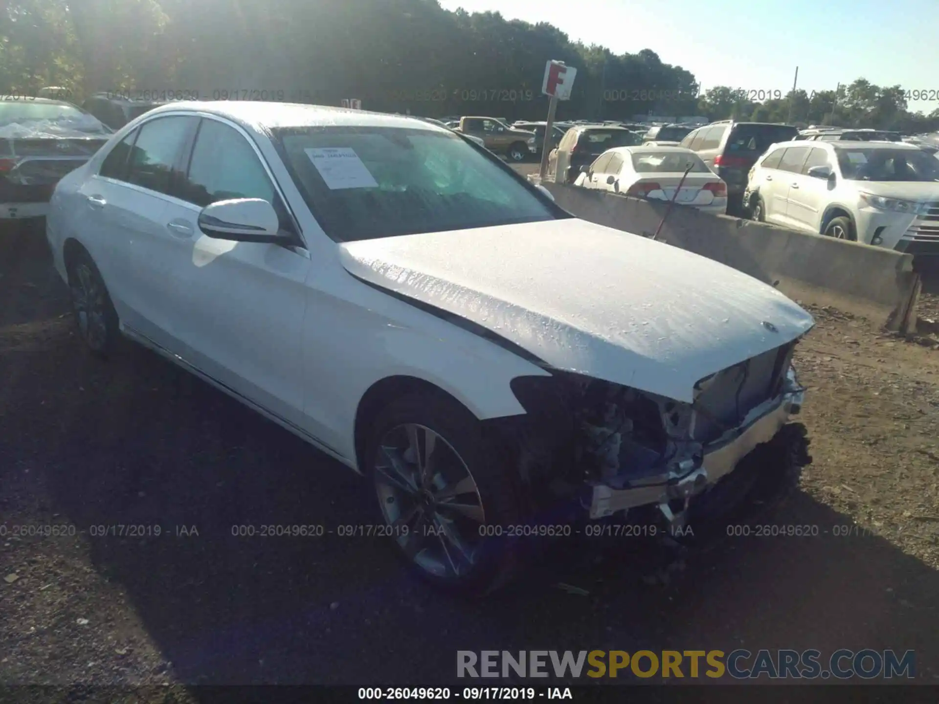 1 Photograph of a damaged car 55SWF8EB1KU321162 MERCEDES-BENZ C 2019