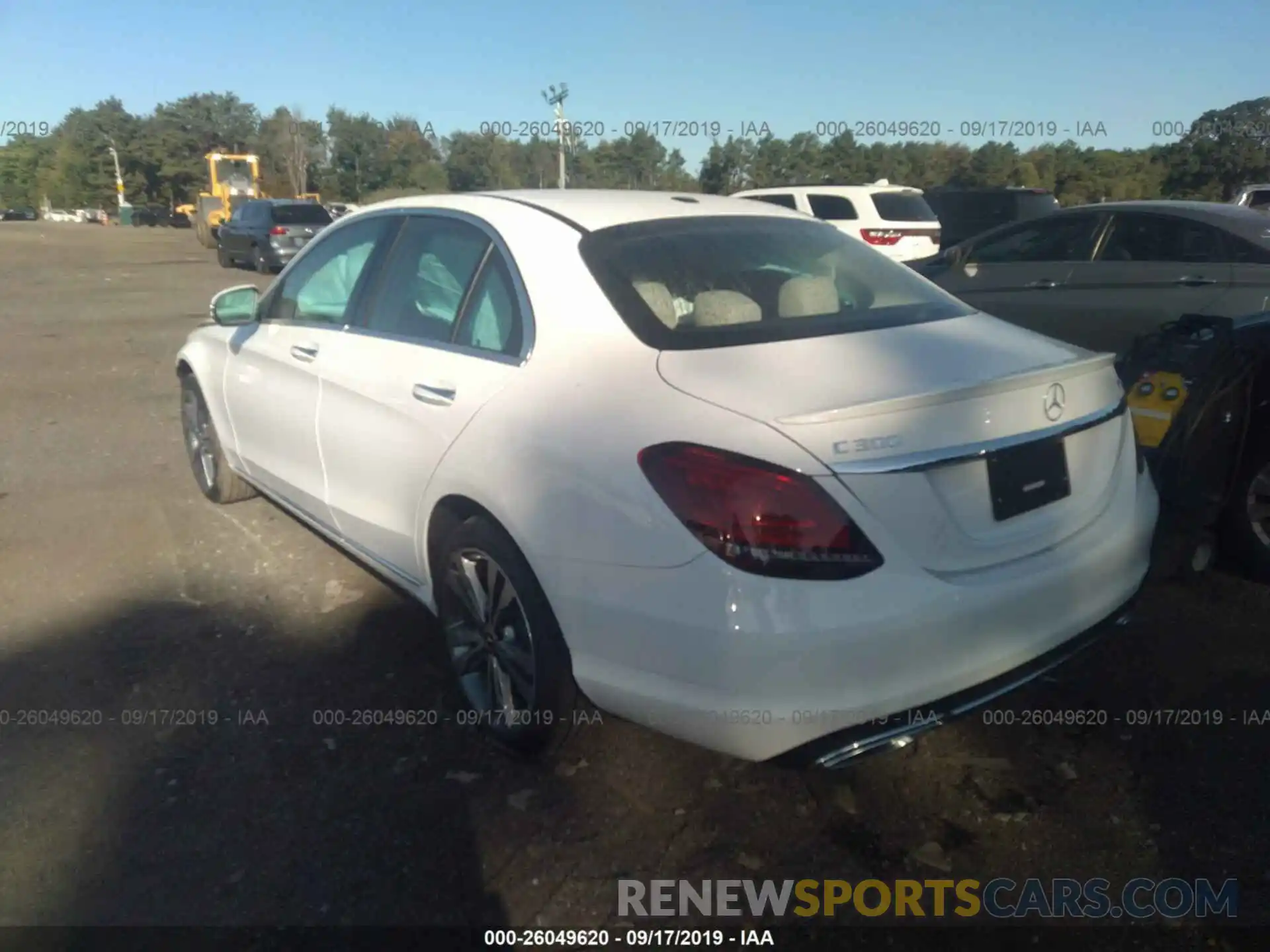 3 Photograph of a damaged car 55SWF8EB1KU321162 MERCEDES-BENZ C 2019