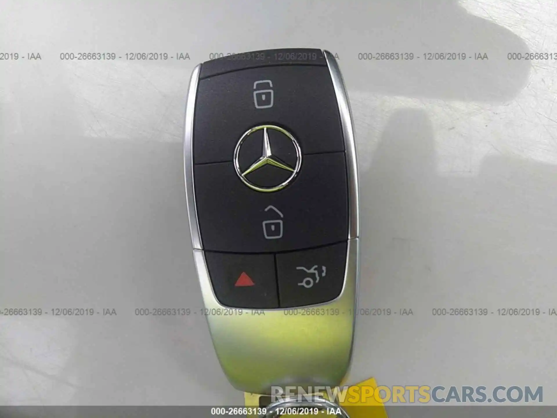 11 Photograph of a damaged car 55SWF8EB2KU292755 MERCEDES-BENZ C 2019