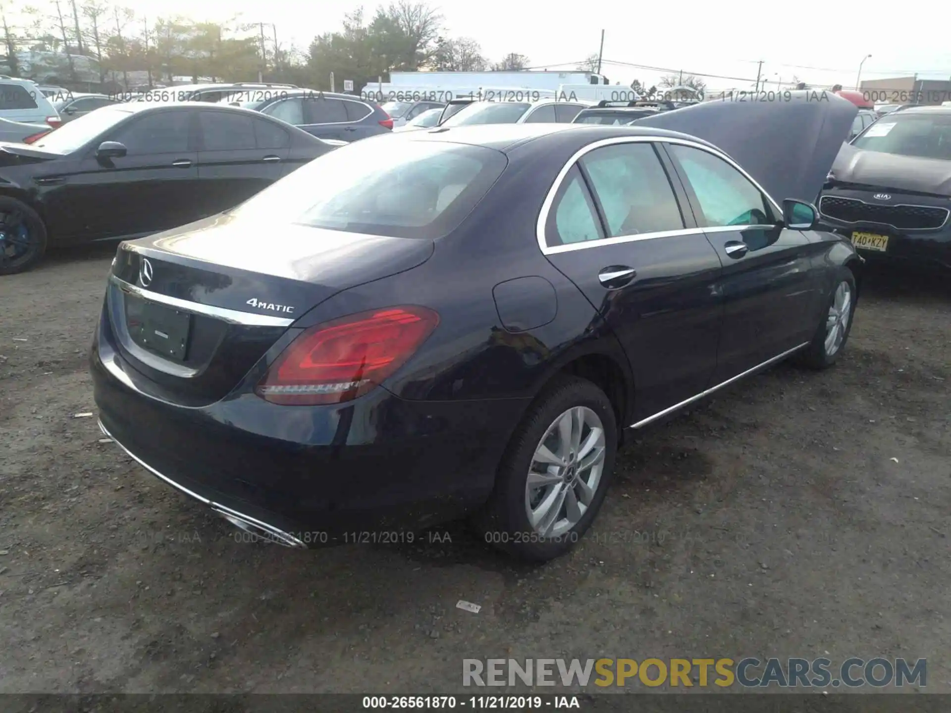 4 Photograph of a damaged car 55SWF8EB3KU322264 MERCEDES-BENZ C 2019