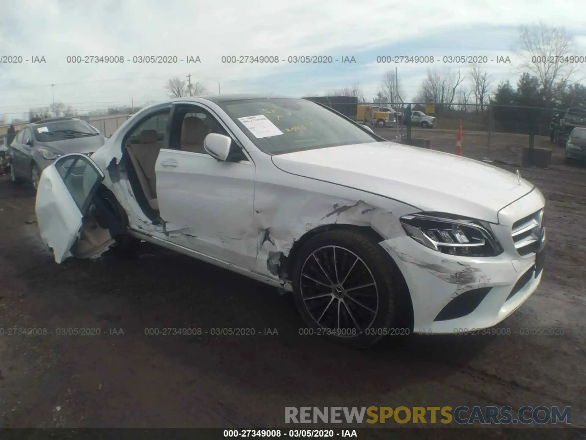 1 Photograph of a damaged car 55SWF8EB4KU308048 MERCEDES-BENZ C 2019