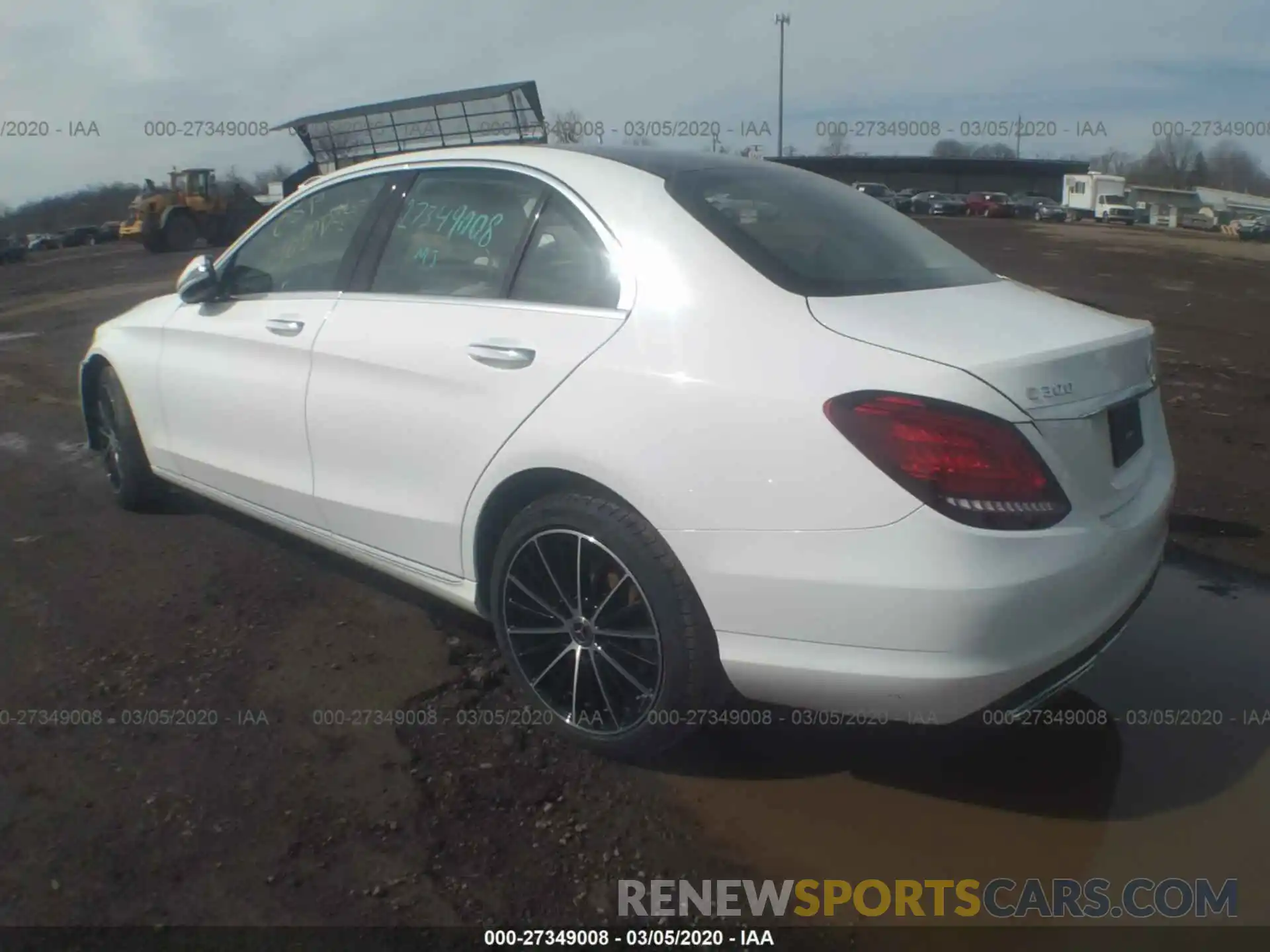 3 Photograph of a damaged car 55SWF8EB4KU308048 MERCEDES-BENZ C 2019