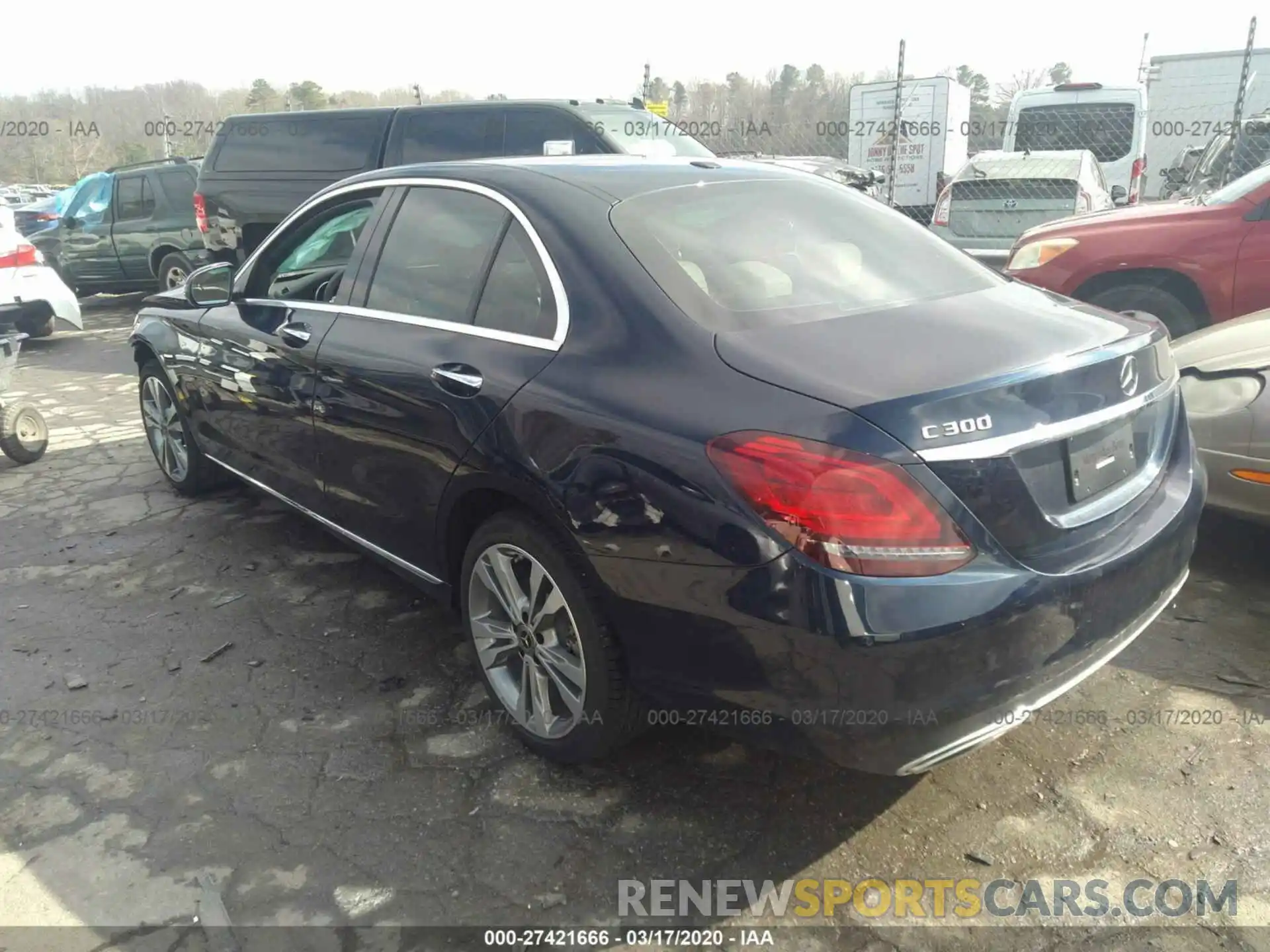 3 Фотография поврежденного автомобиля 55SWF8EB7KU301479 MERCEDES-BENZ C 2019